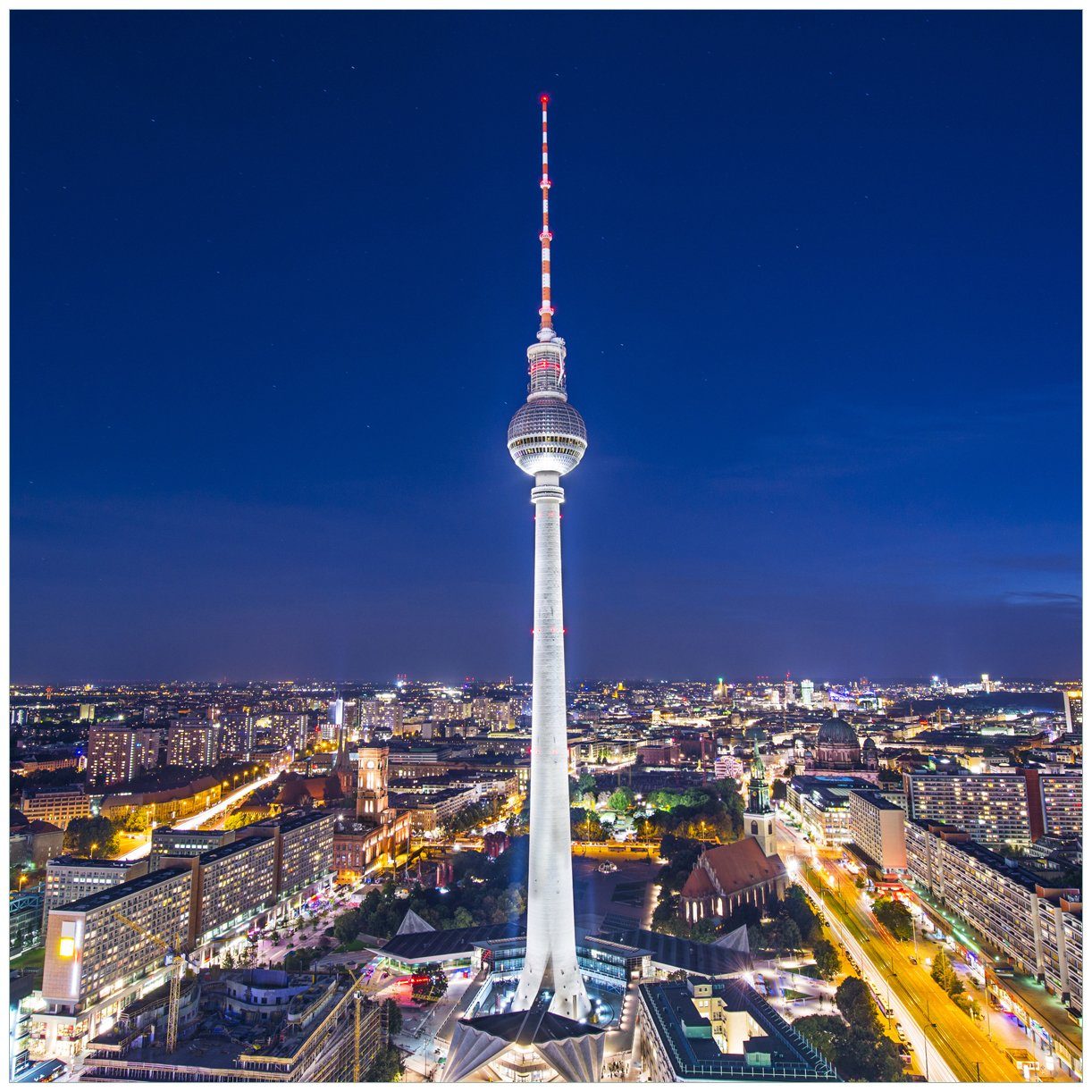 Wallario Tischplatte Fernsehturm Berlin bei Nacht (1 St), für Ikea Lack Tisch geeignet