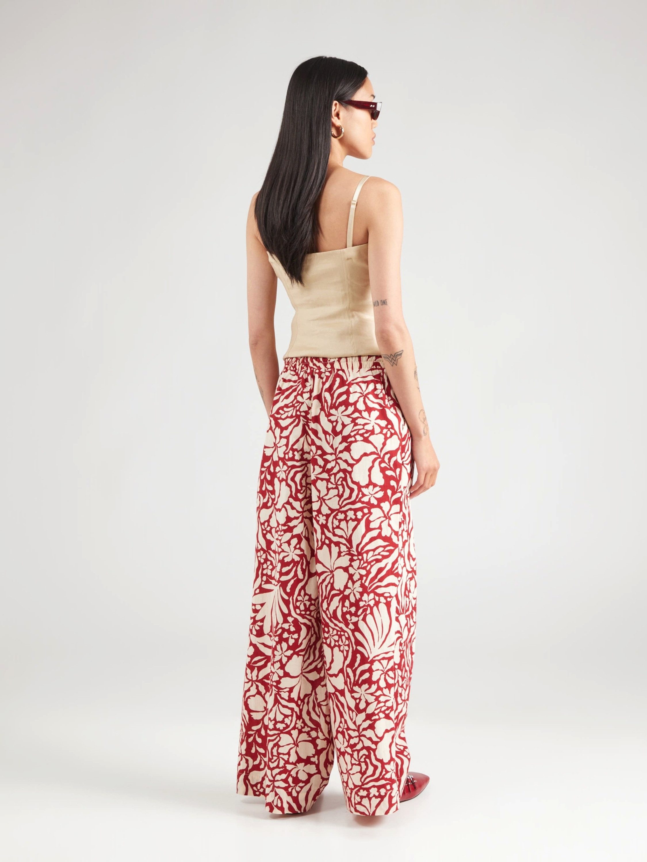 ONLY Stoffhose ONLKALEEN (1-tlg) Drapiert/gerafft