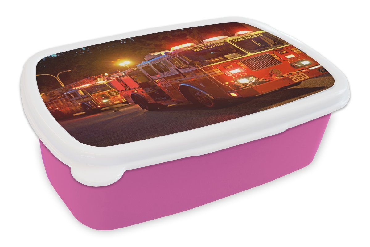 MuchoWow Lunchbox Feuerwehrfahrzeuge von New York City, Kunststoff, (2-tlg), Brotbox für Erwachsene, Brotdose Kinder, Snackbox, Mädchen, Kunststoff rosa