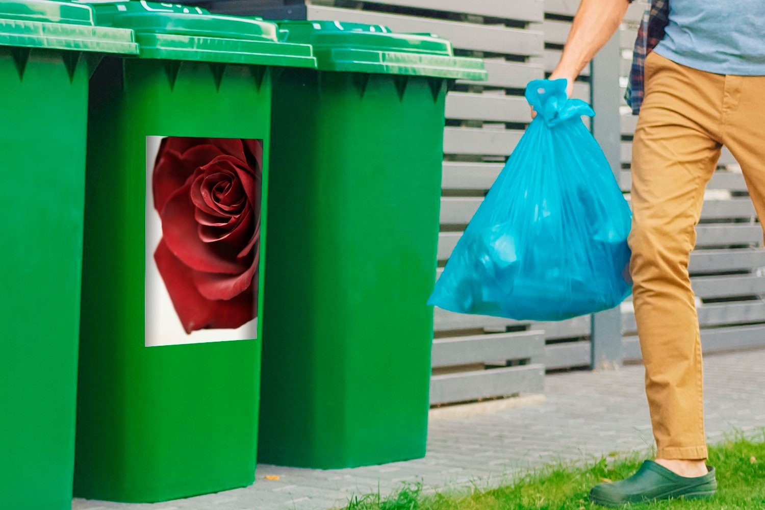 MuchoWow Wandsticker Blumen - Rose Sticker, (1 St), Container, Abfalbehälter Rot Mülleimer-aufkleber, Mülltonne, 