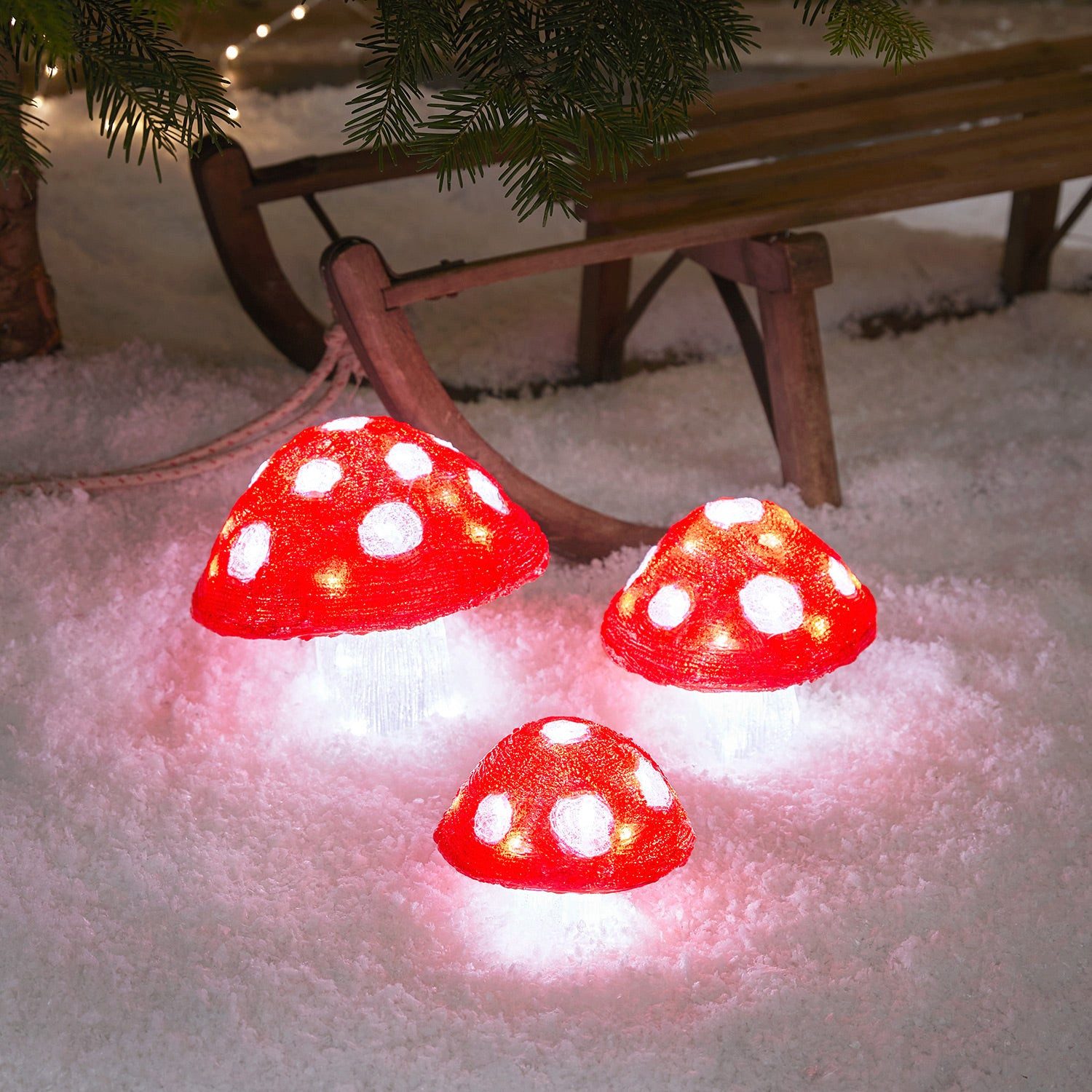 Lights4fun LED Dekofigur 3er Set Acryl Weihnachtsfiguren außen Fliegenpilze, LED fest integriert