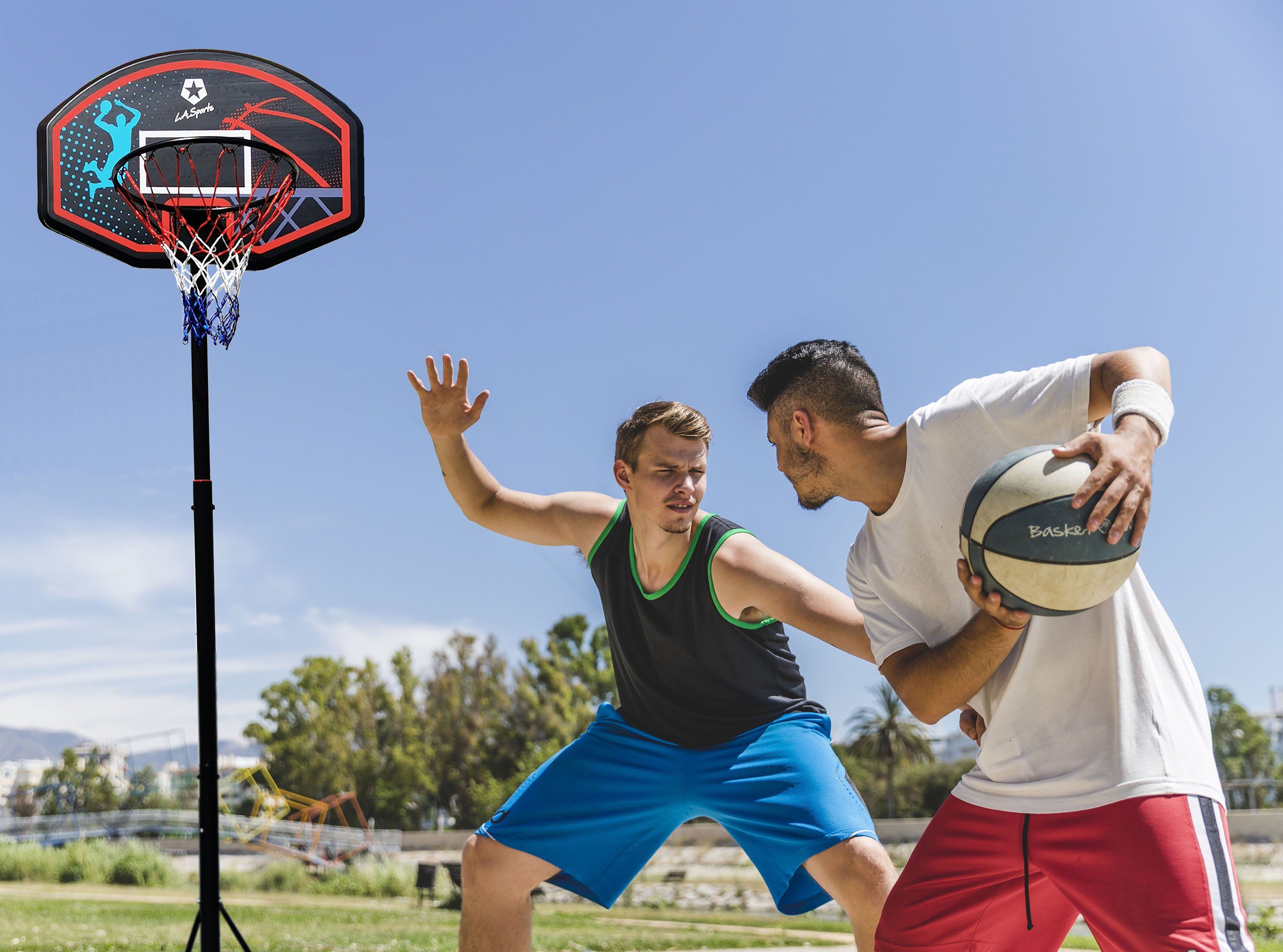 stabile und Basketballkorb, 3-St., Netz pulverbeschichtete L.A. Sports mit Ständer), Metallrohre Basketballkorb Komplett-Set mit (Set, Transportrollen,