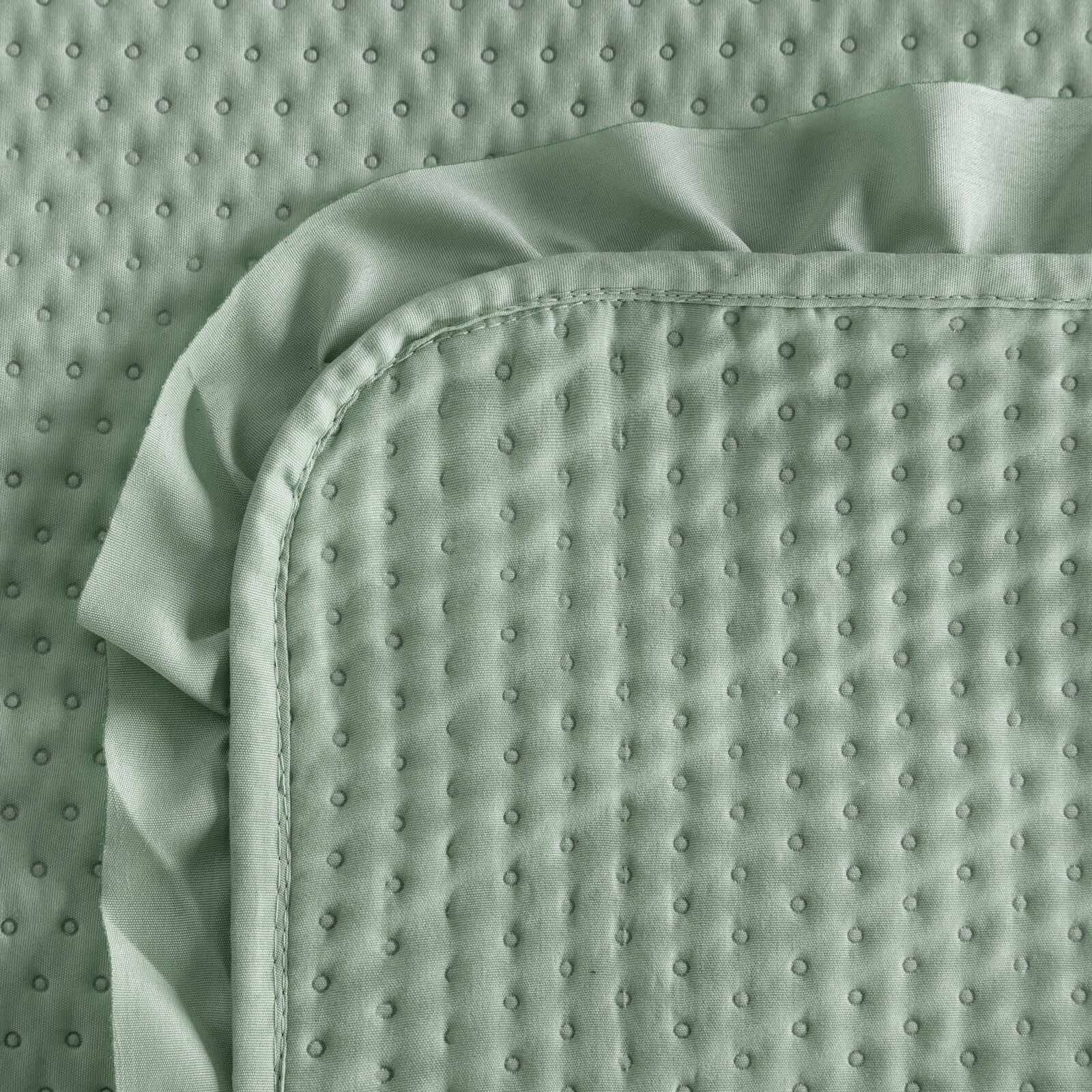 Design91 Tagesdecke BELLA RÜSCHE, Bettüberwurf mit Rüschen, elegante Tagesdecke, weiche Struktur