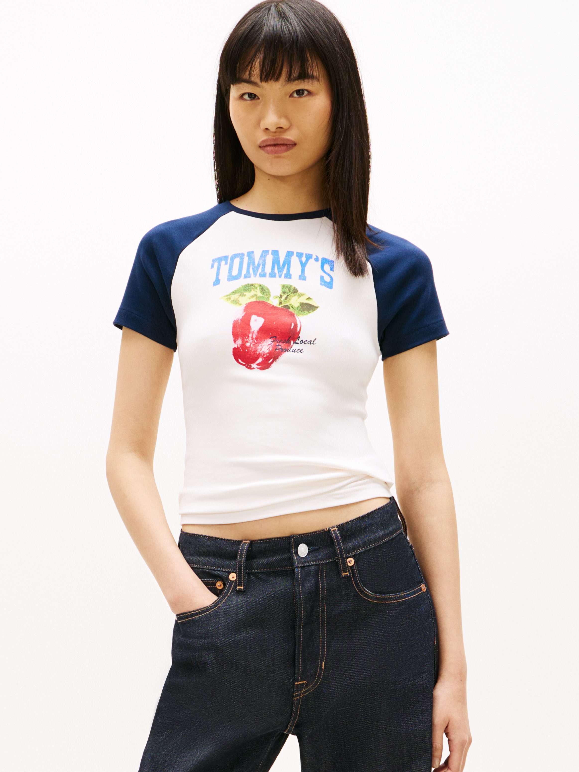 Tommy Jeans Kurzarmshirt TJW SLIM TOMMY MARKET RAGLAN mit Print, Rundhalsform