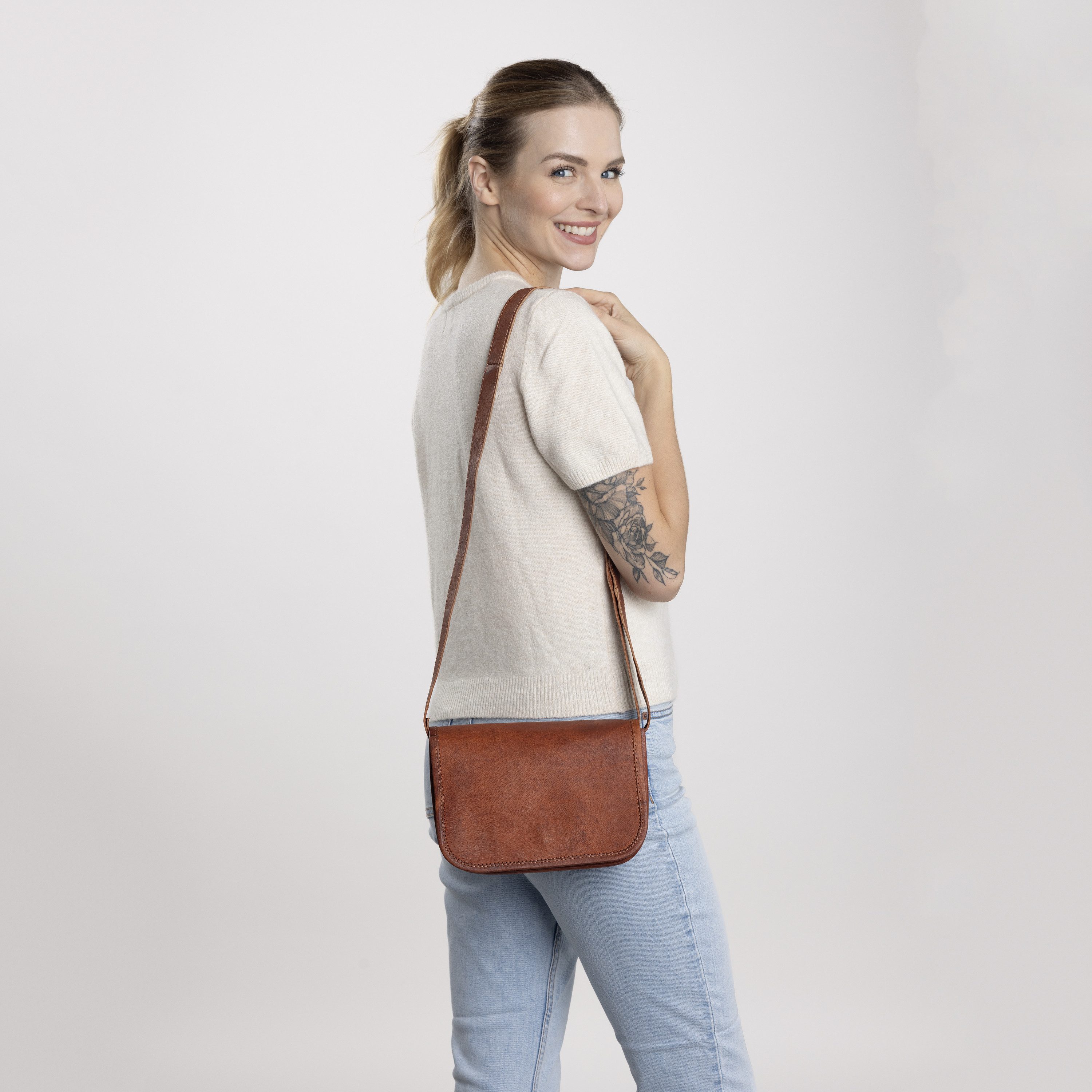 Gusti Leder Handtasche Gusti Leder Umhängetasche Summer 7,9" (1-tlg)
