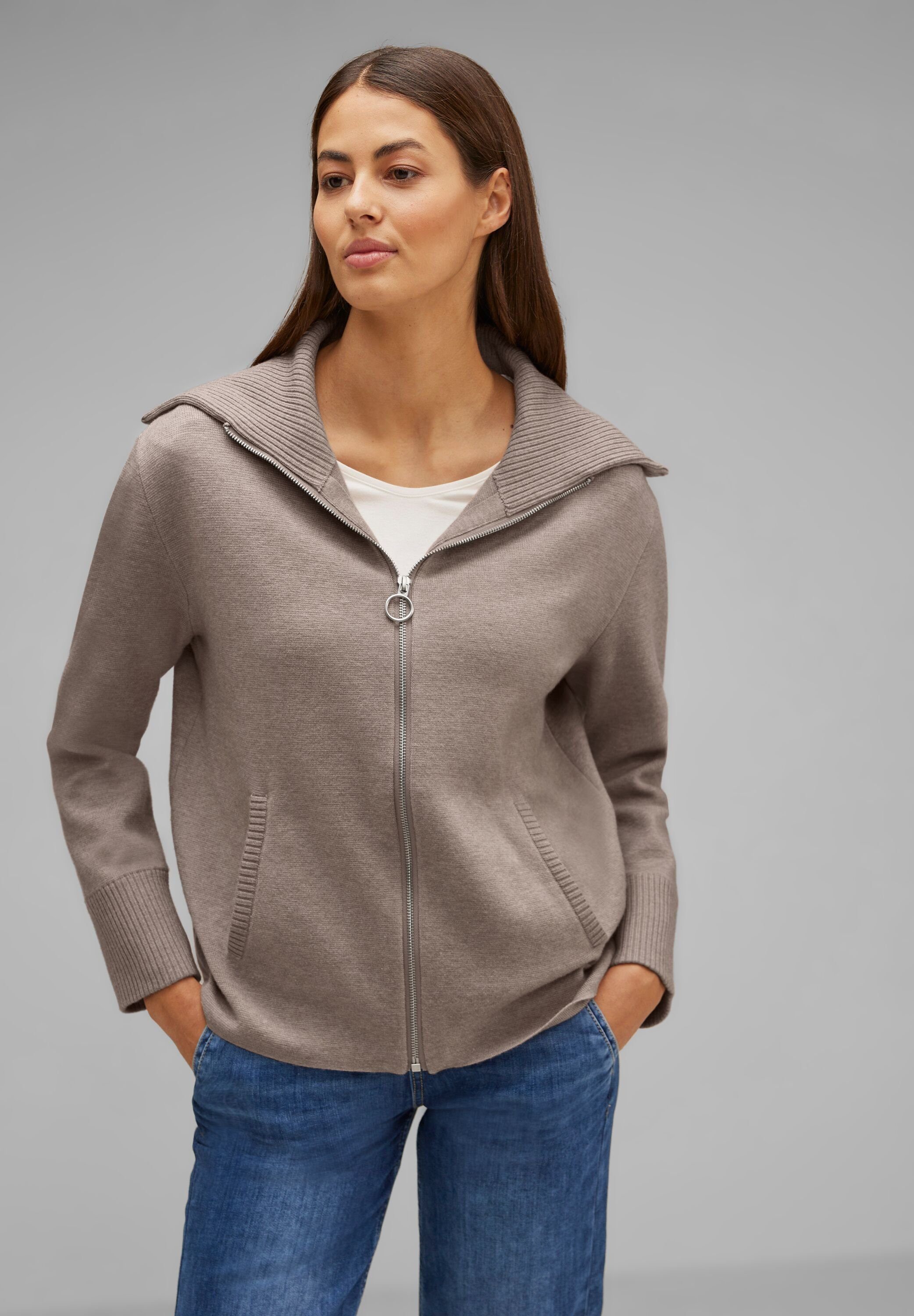 whisper mocca Stehkragen mit STREET Strickjacke ONE melange