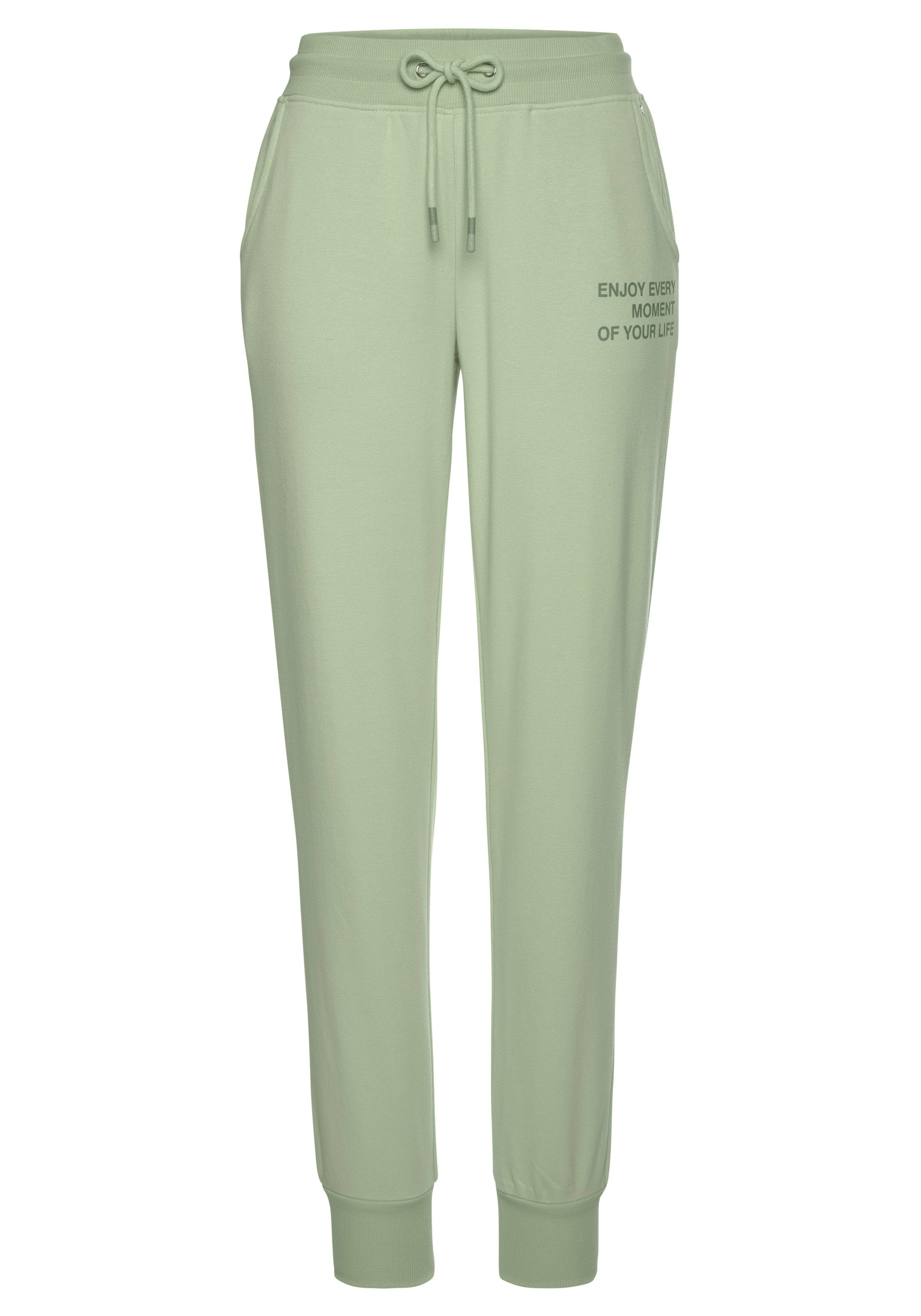 Buffalo Jogginghose mit seitlichen Eingrifftaschen, Loungeanzug