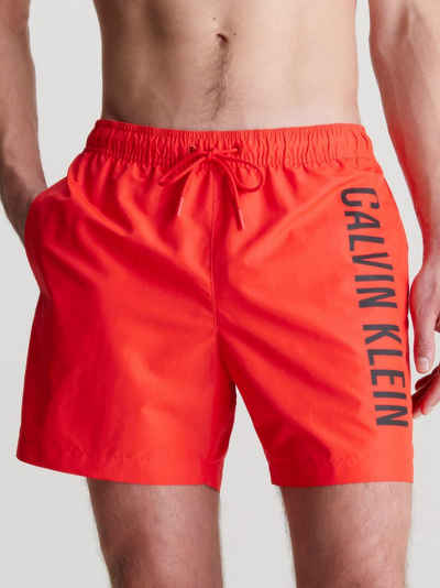 Calvin Klein Swimwear Badeshorts MEDIUM DRAWSTRING mit kontrastfarbenem Logo-Schrifztug am Bein