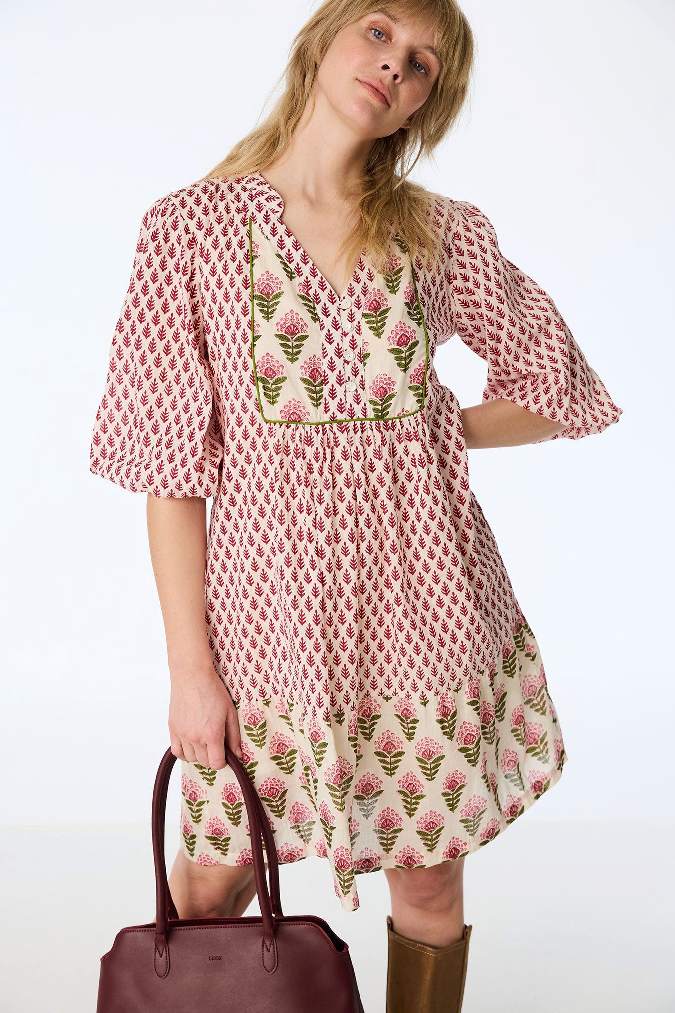 Himalaya Clothing Sommerkleid Kleid Damen mit lebendigem Muster - Kurzarm Kleid aus Bio-Baumwolle Weiches Midikleid atmungsaktiv & hautfeundlich
