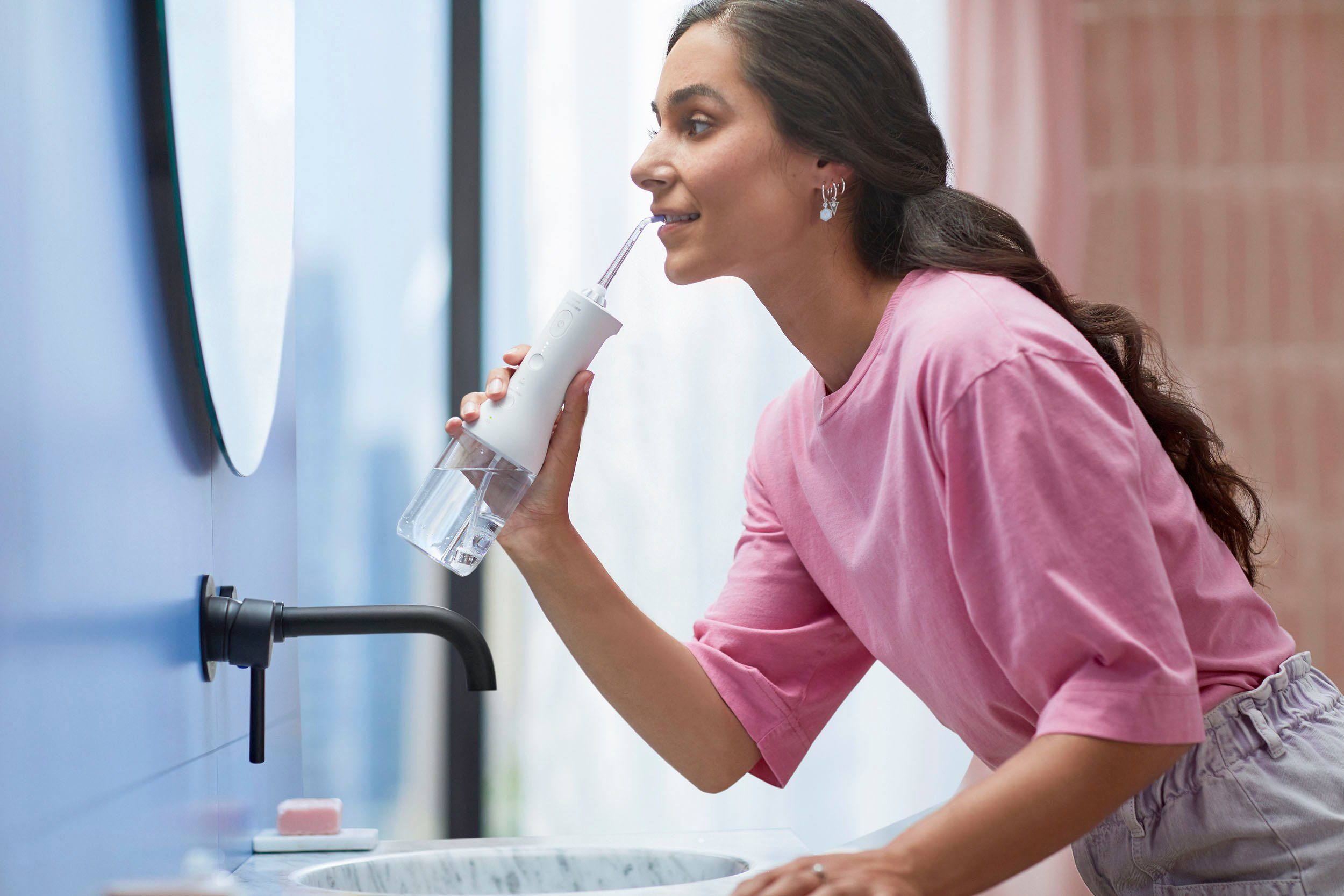 Philips Sonicare Munddusche kabelloser Power Flosser 3000 HX3826, Aufsätze: 2 St., Quad Stream-Technologie, 2 Modi für die Reinigung, 3 Intensitätsstufen – Bild 3 von 5