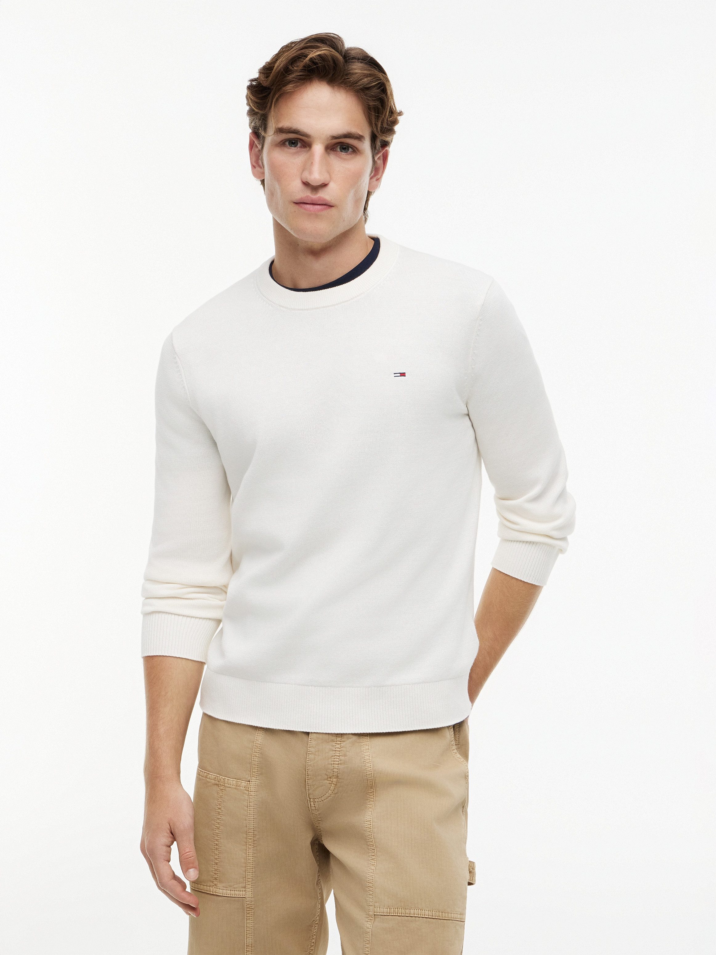 Tommy Jeans Strickpullover TJM SLIM FIT LIGHT SWEATER Slim fit mit Rundhalsausschnitt