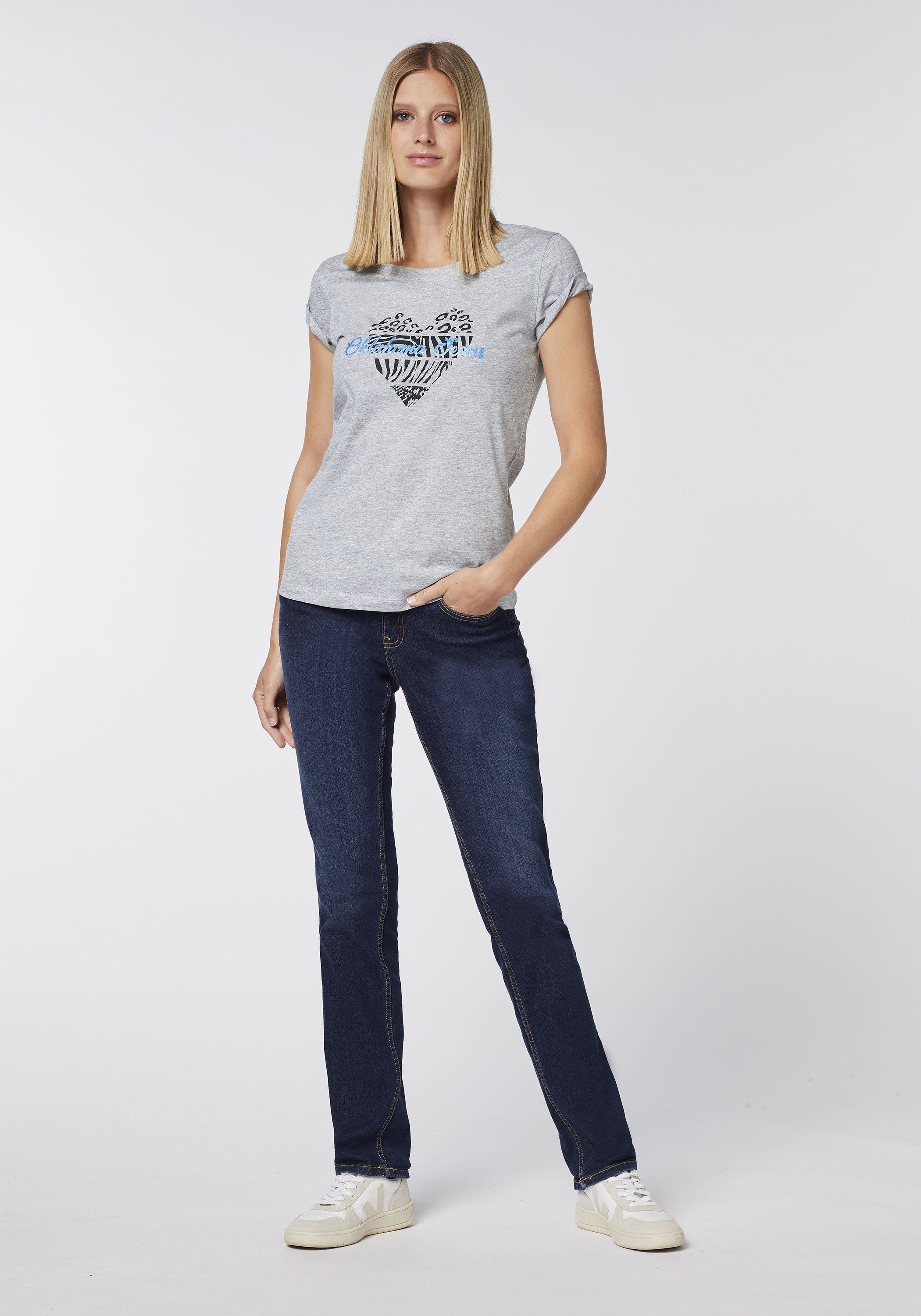 Oklahoma Logo-Schriftzug mit Herz-Motiv und Print-Shirt Blue Jeans Vapor 14-4203M Melange
