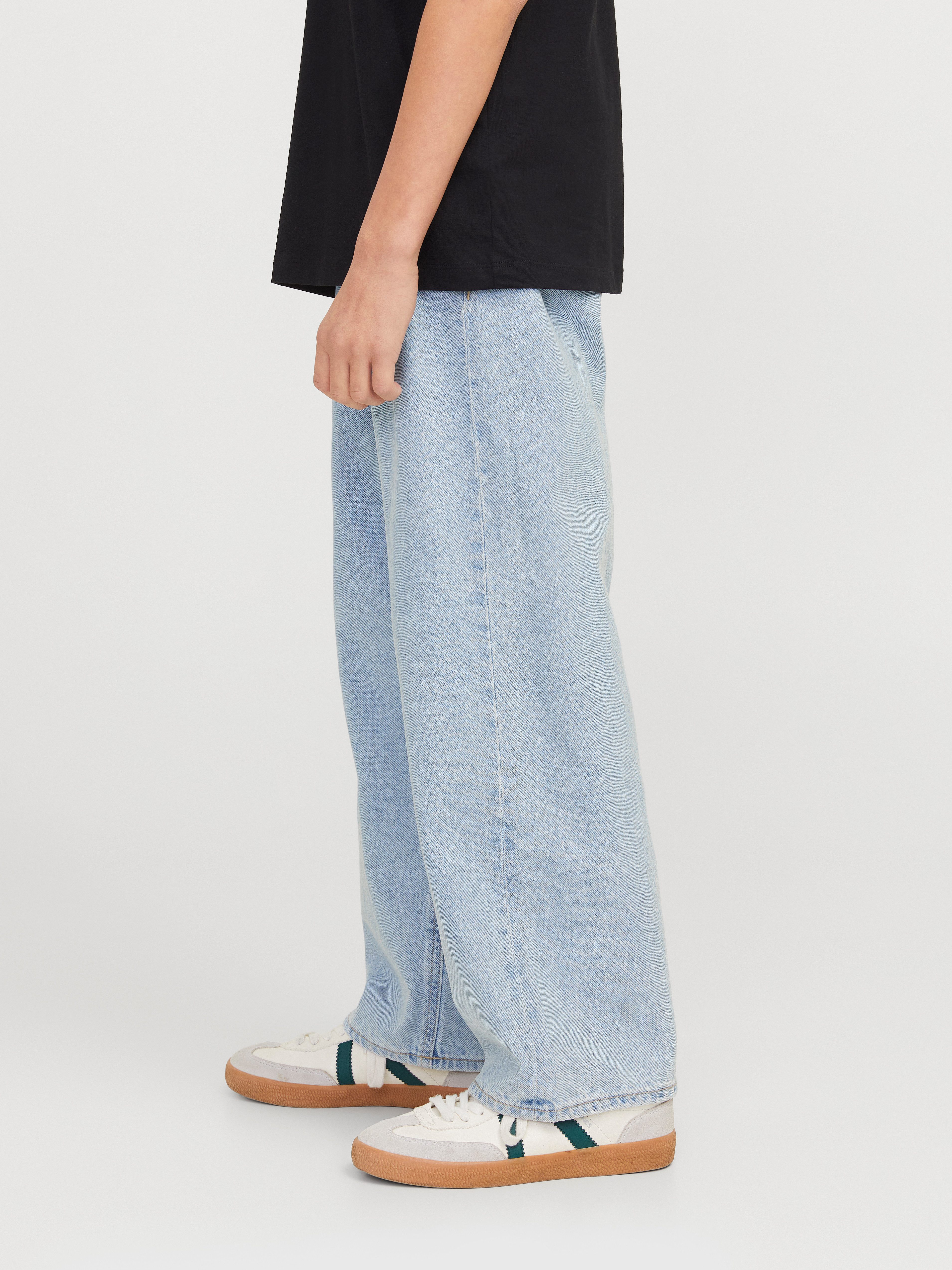 Jack & Jones Junior Relax-fit-Jeans JJIALEX bietet hohen Komfort und ist einfach kombinierbar unifarben, modisch, relaxed fit, Denim