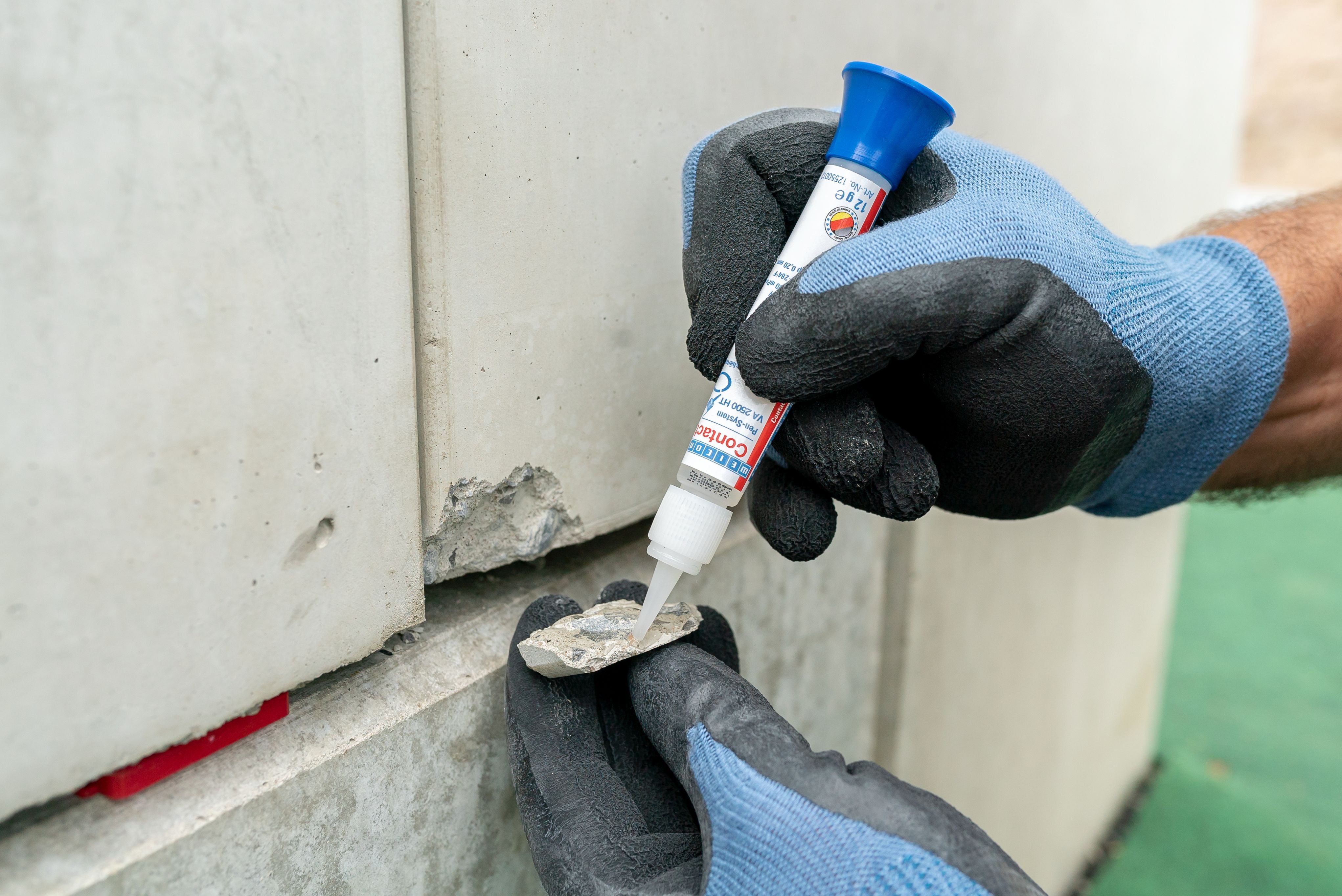 WEICON Sekundenkleber Contact VA 2500HT, Sekundenkleber, hochviskos, hitzebeständig - 140°C, (Pen), langsame Aushärtung, härtet restelastisch aus
