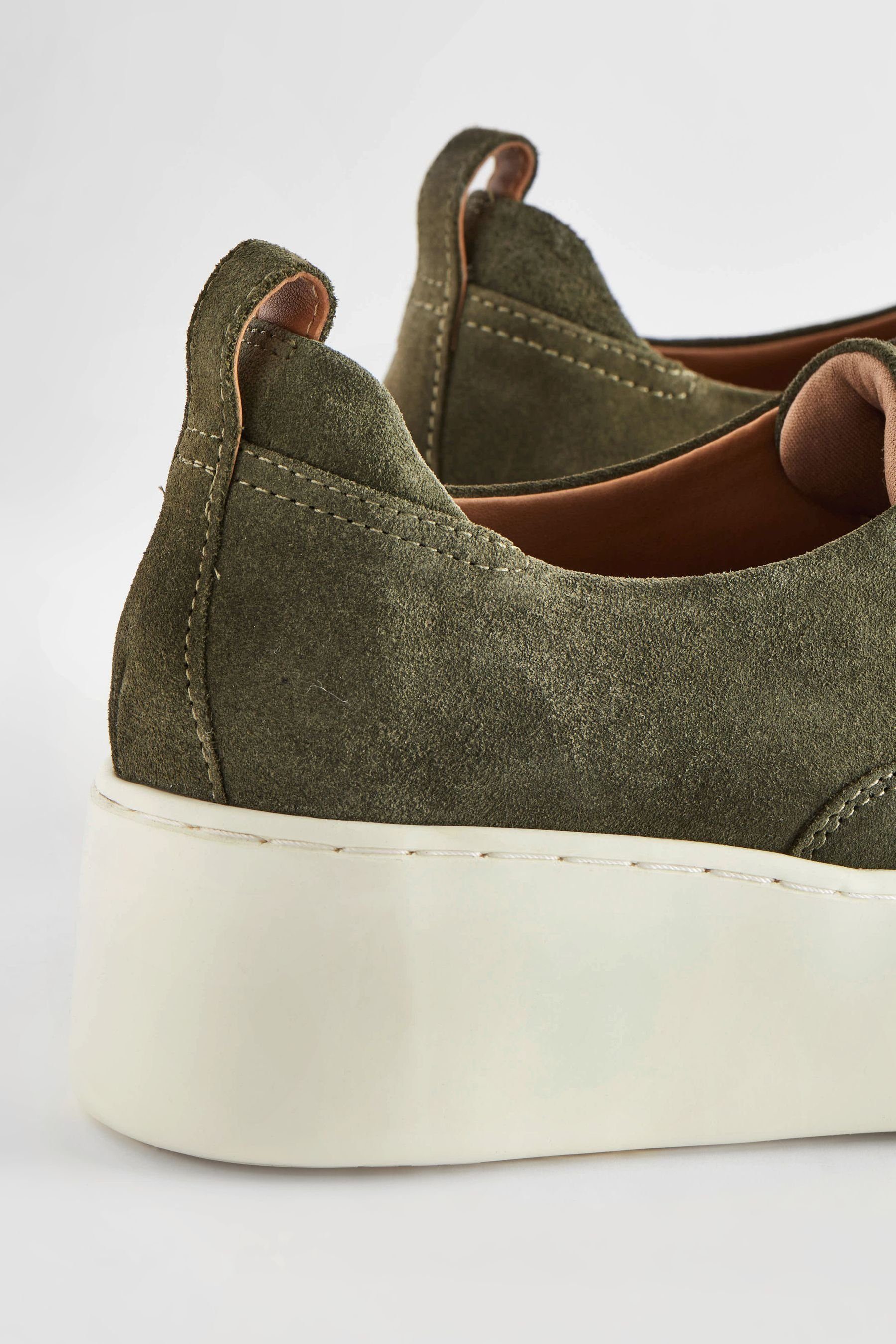 Next Signature mit Keilabsatz Green Slip-in-Sneaker Khaki Sneaker (1-tlg)