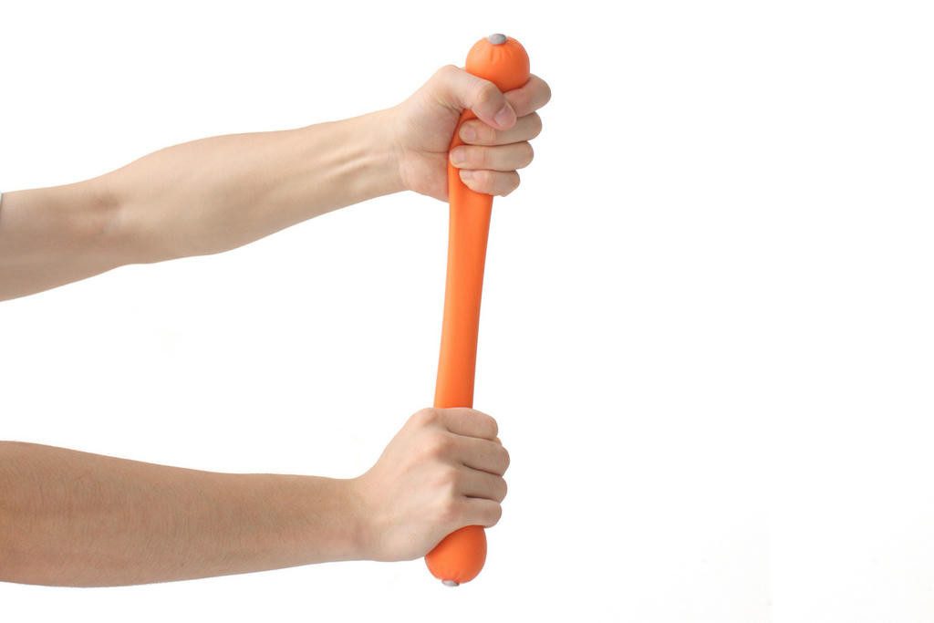 Winkee Massagegerät Stresswurst – lustiges Anti-Stress-Spielzeug in Wurstform - Squeeze it, 1-tlg., Quetschen statt Meckern – die kultige Wurst gegen den Alltagsstress