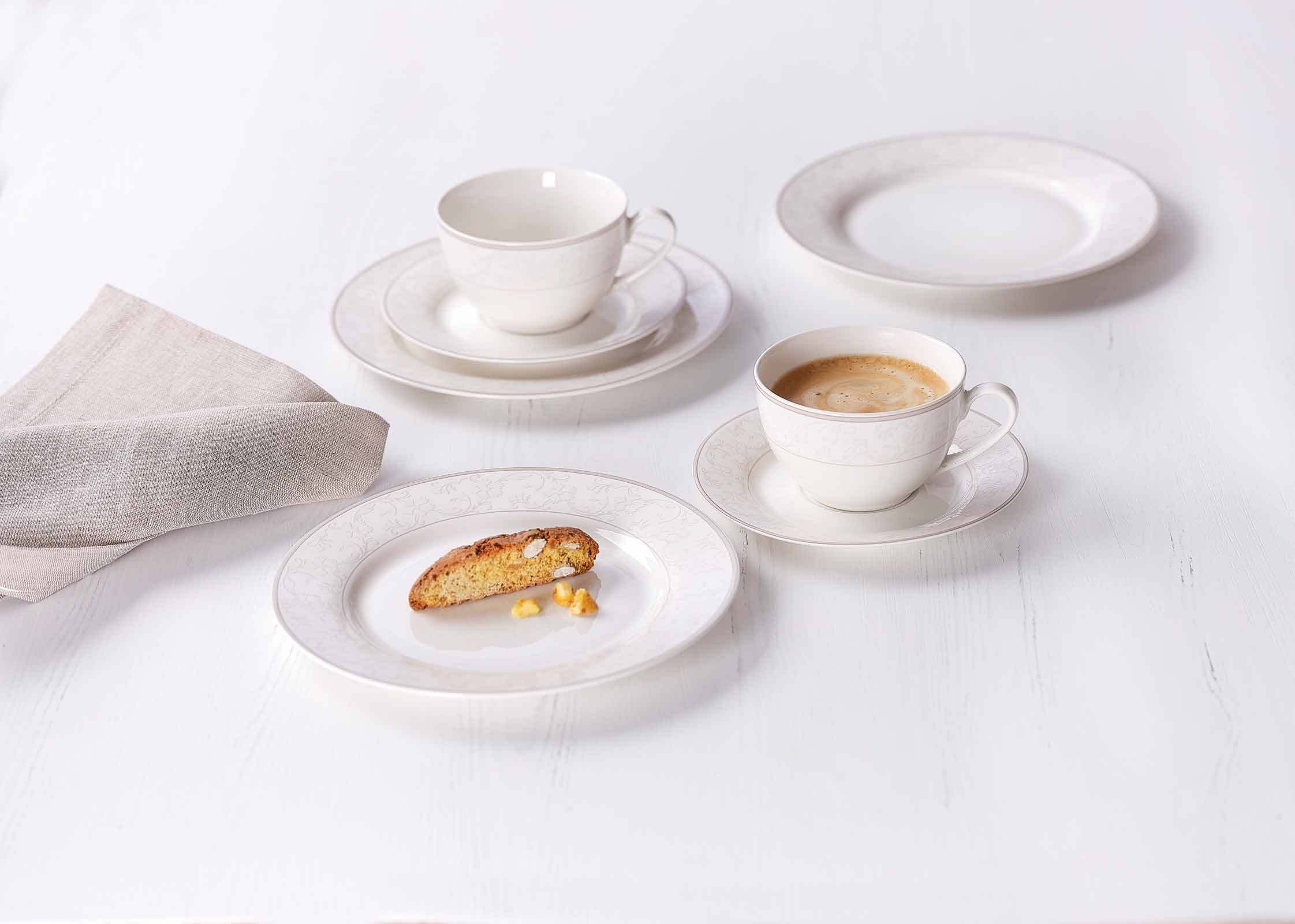 Ritzenhoff & Breker Frühstücks-Geschirrset Isabella Frühstücks-Set 18er Set (18-tlg), 6 Personen, Porzellan