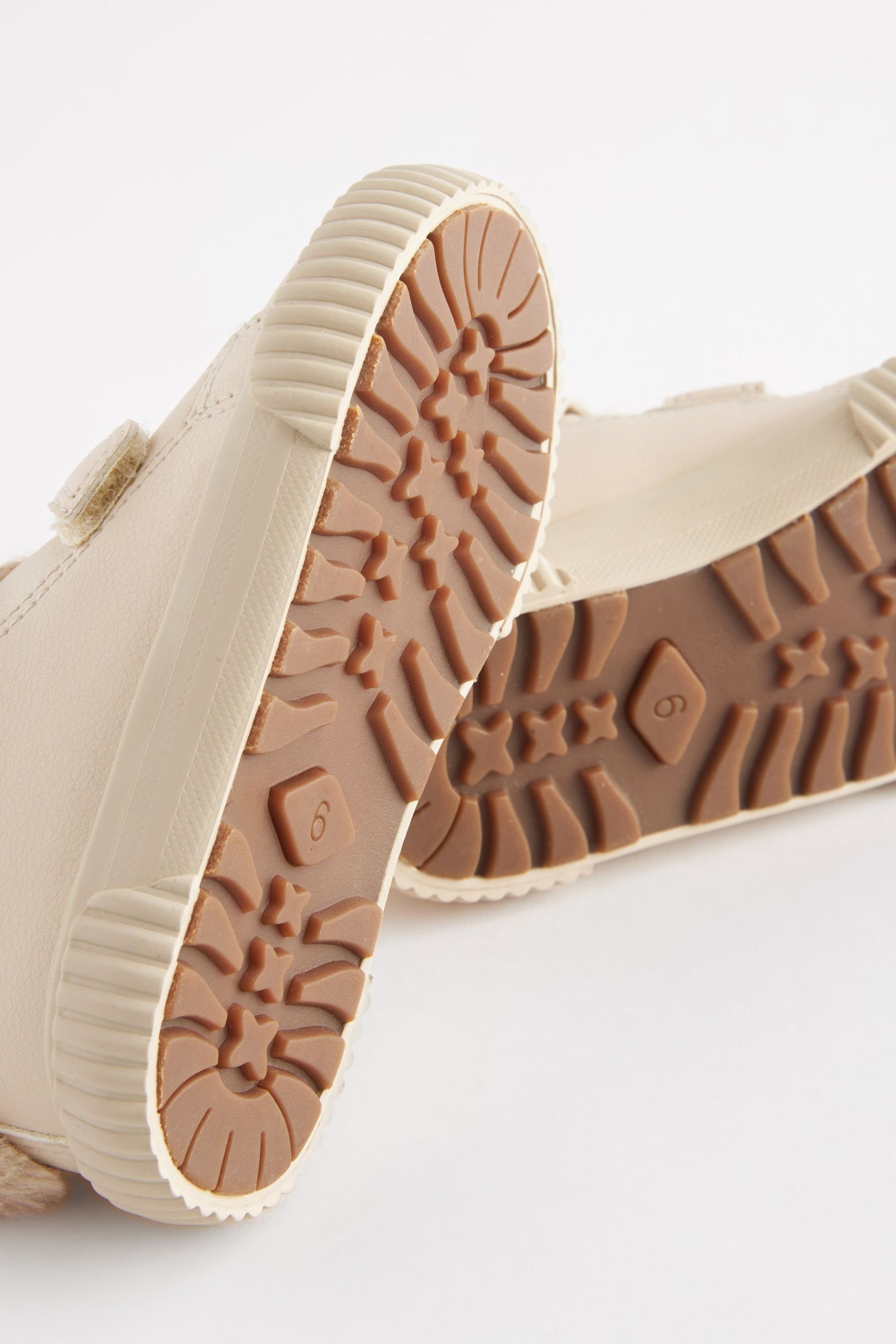 Next Stiefel - Weite Passform Sneaker (1-tlg)