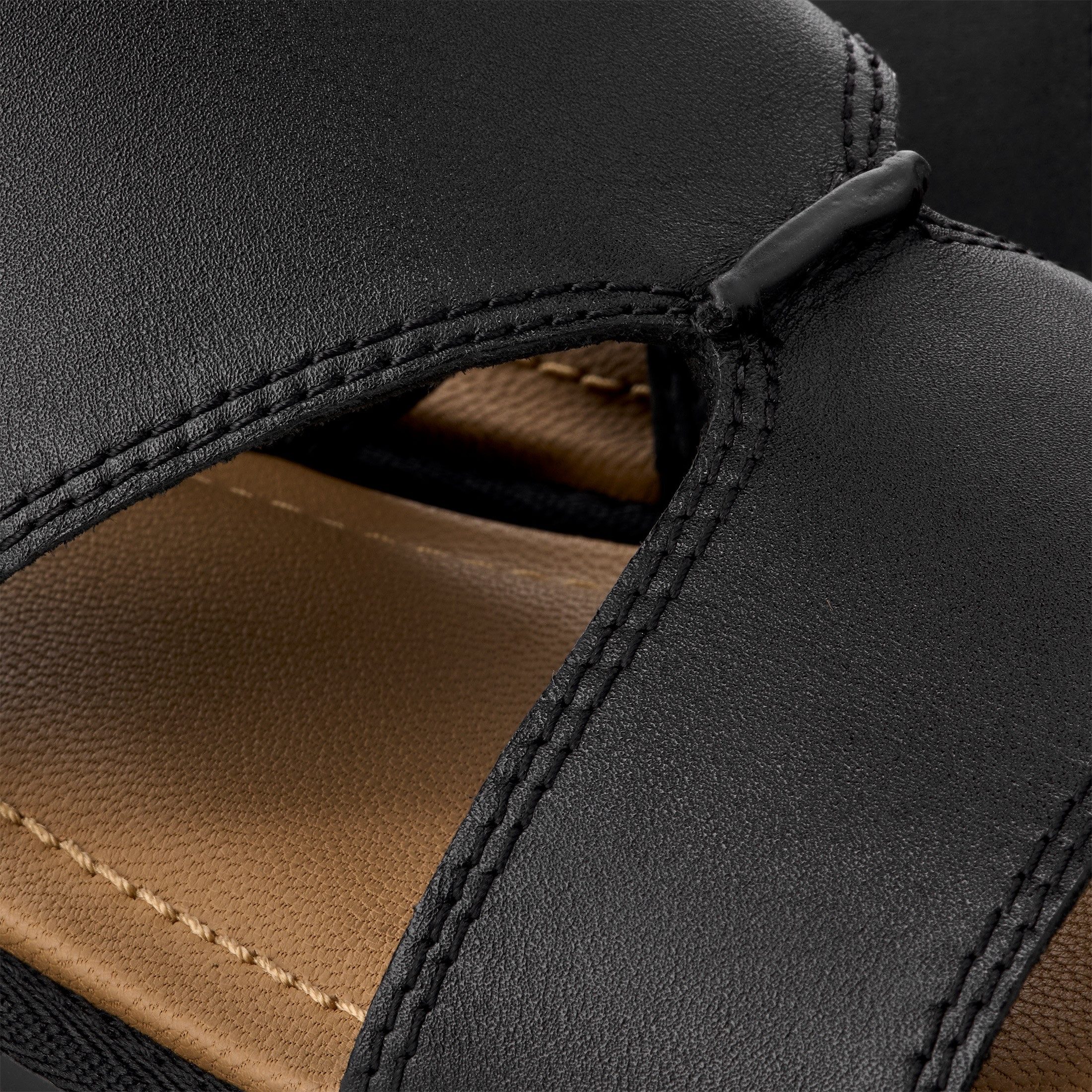 UGG DELRAY Sandale, Flats, Riemchensandale mit Fußbett aus Memory-Schaum