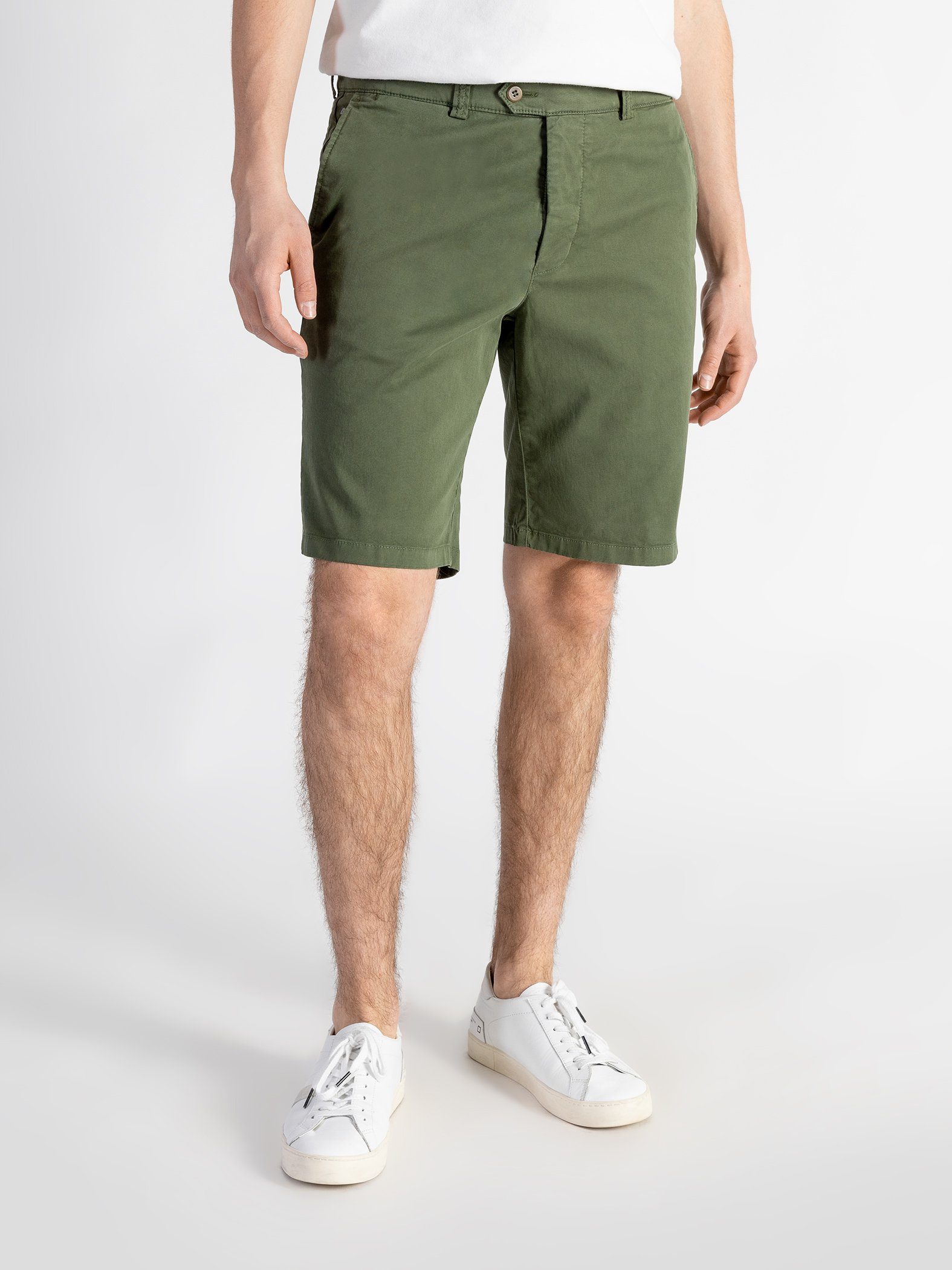 TwoMates Shorts Shorts mit elastischem Bund, Farbauswahl, GOTS-zertifiziert Grün