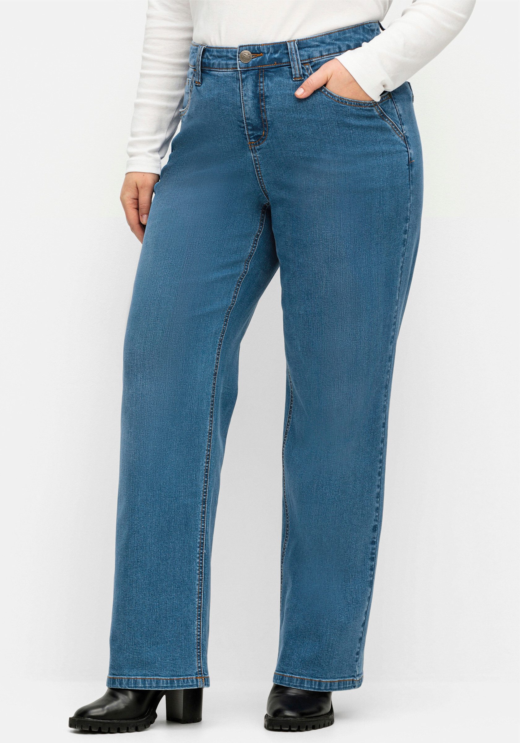 Sheego Bequeme Jeans Weite Jeans ELLA für kräftige Oberschenkel und Waden