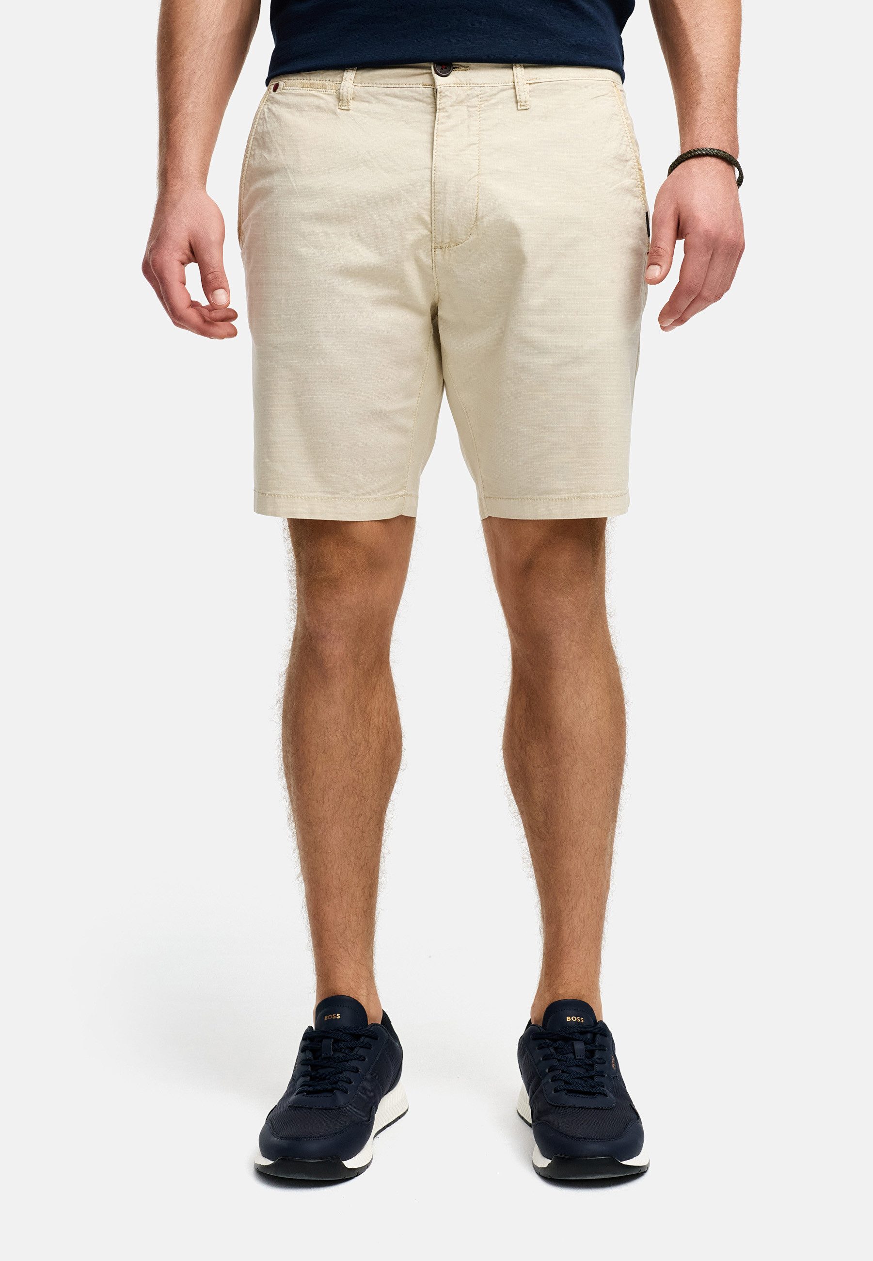 Chinoshorts INHutchico
