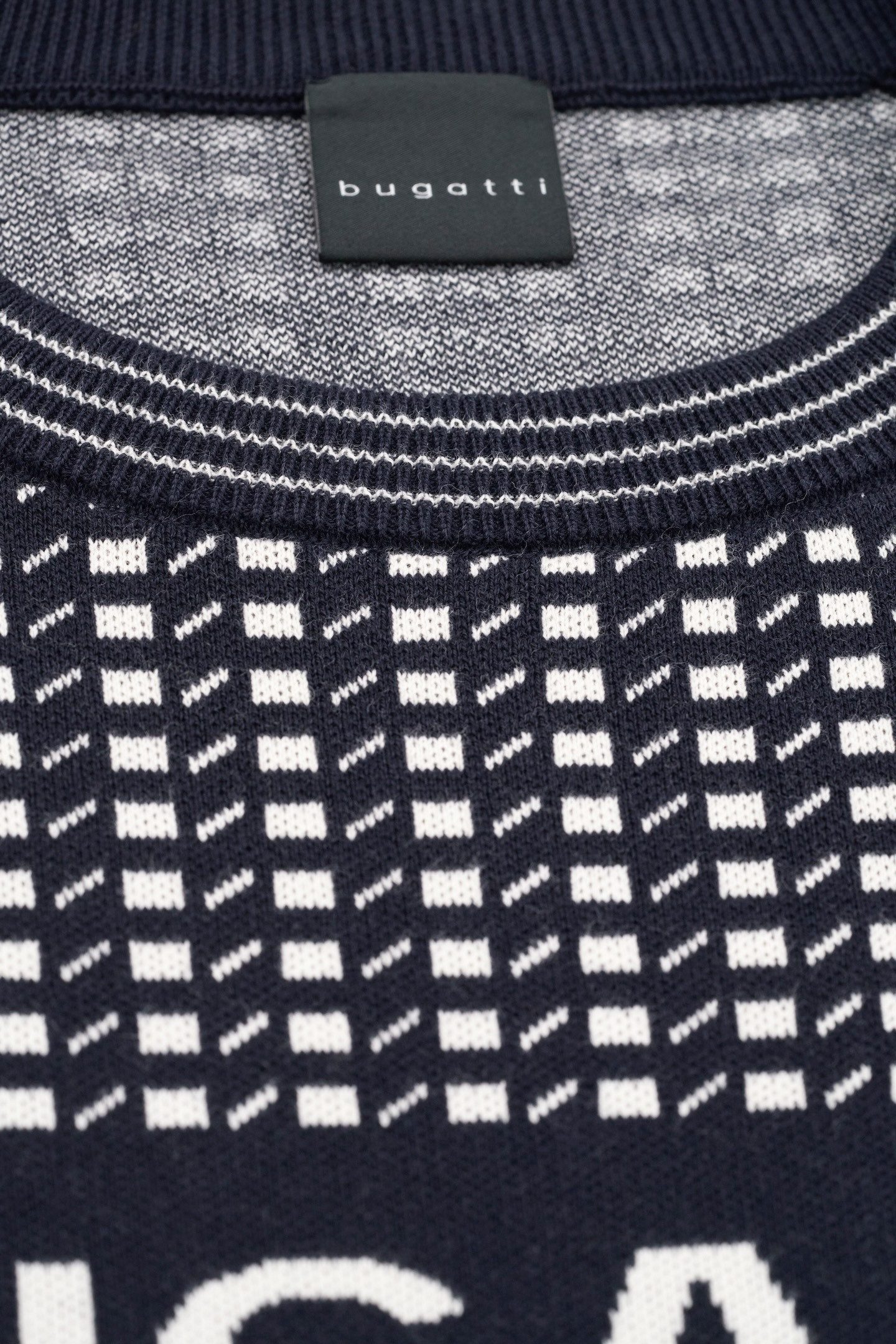 bugatti Strickpullover mit präsentem Logo-Print