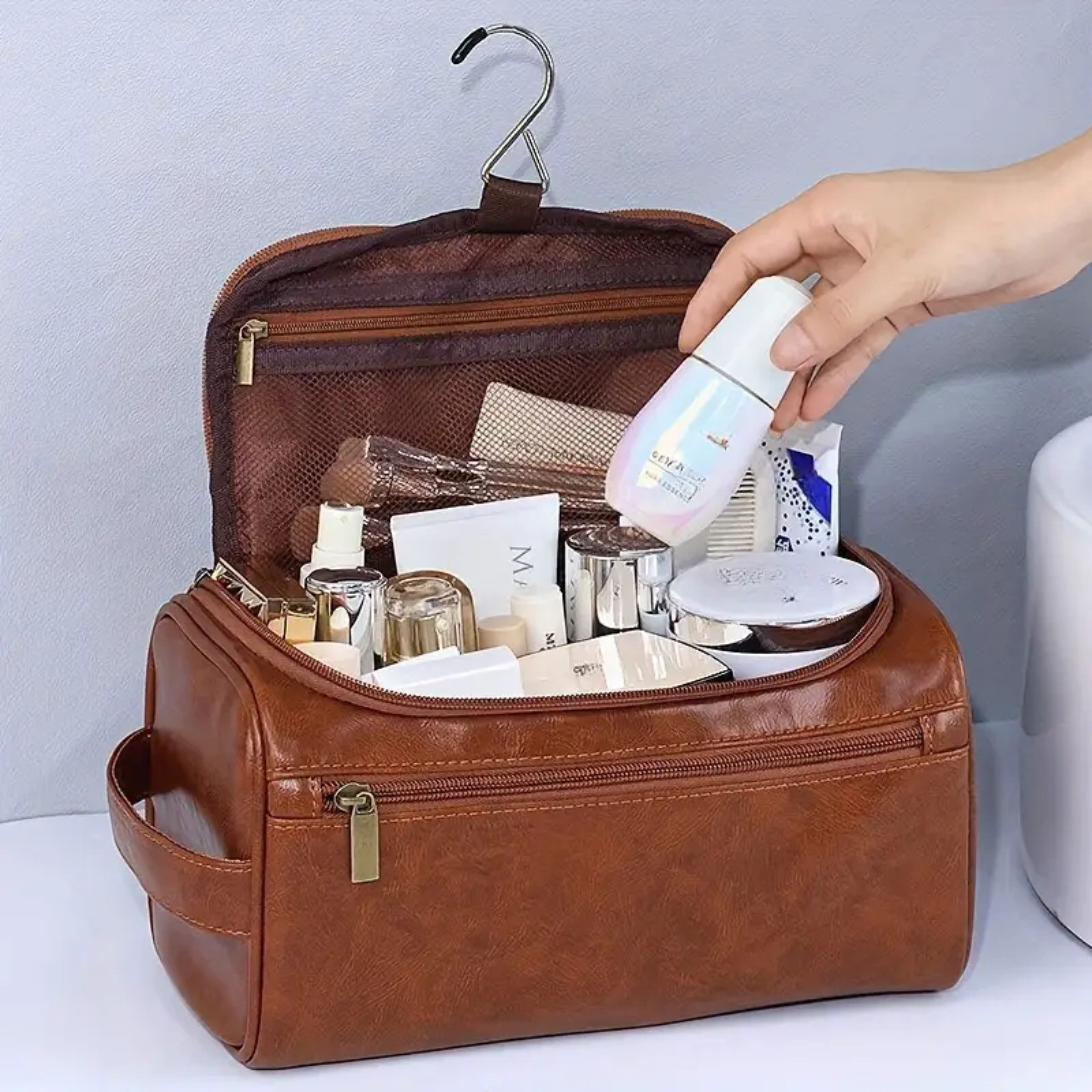 Renna Leather Kulturbeutel Leder Kosmetiktasche mit 2 Fächern für Reise – Bild 5 von 5