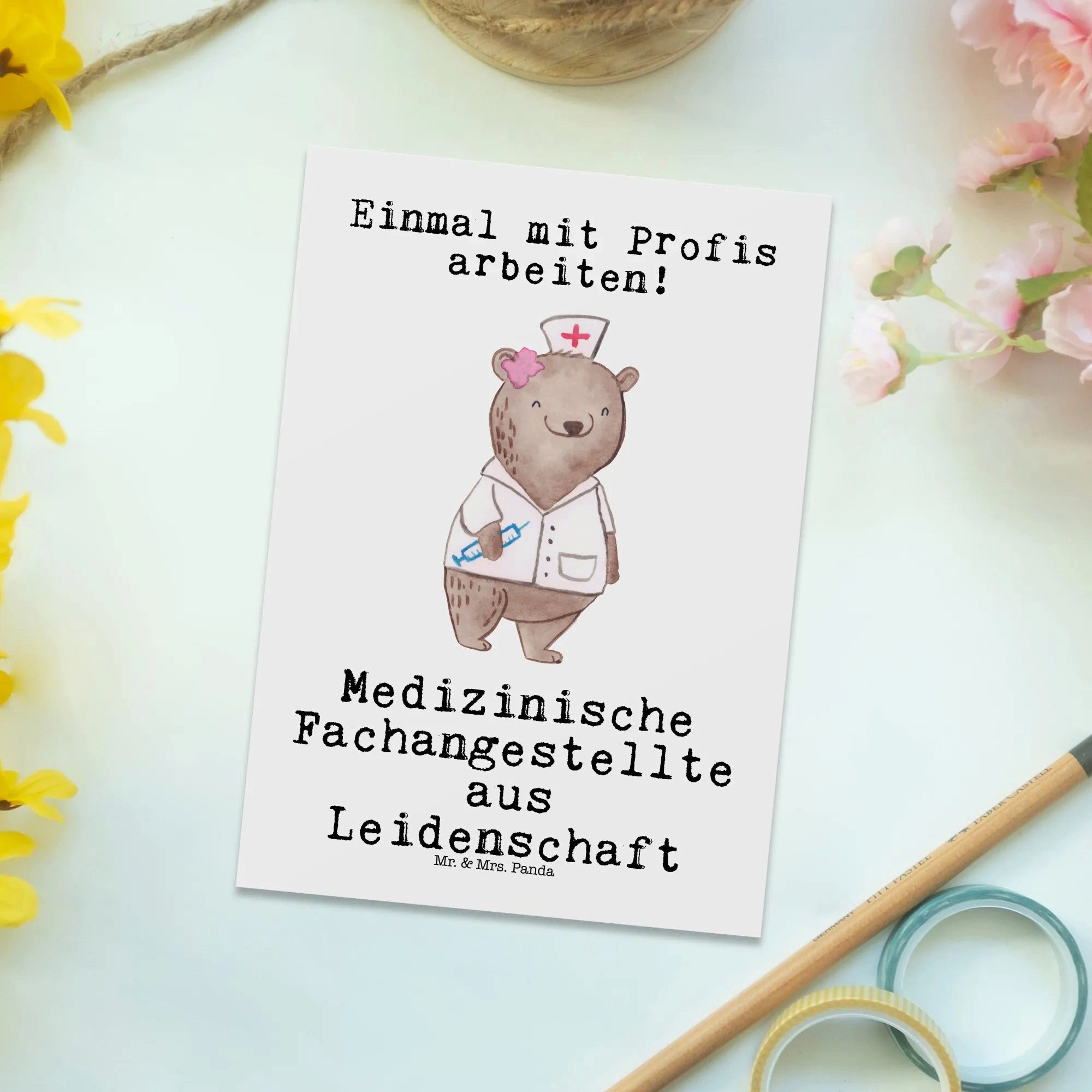 Thumbnail - Mr. & Mrs. Panda Postkarte Medizinische Fachangestellte Leidenschaft - Weiß - Geschenk, Ansichts, Charmante Designs