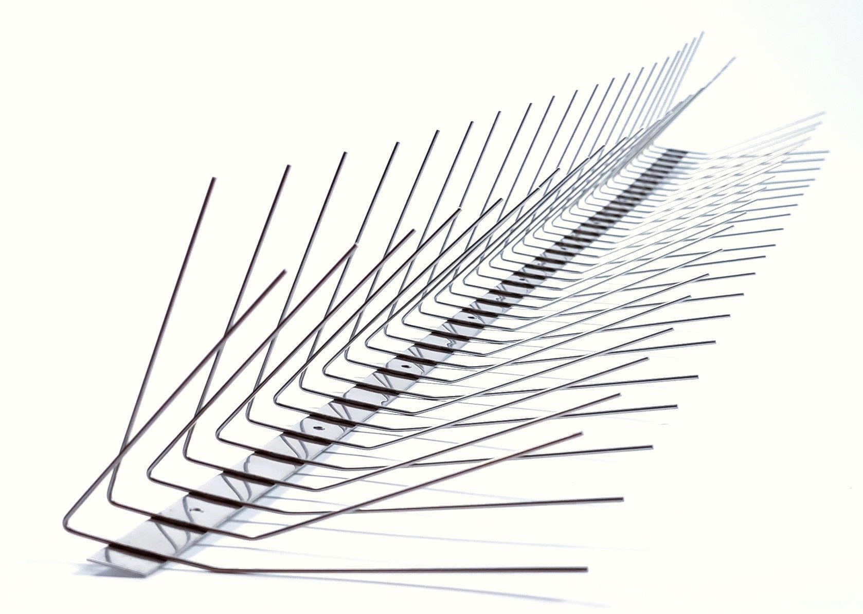SAFA Taubenspikes Schwalbenabwehr, Vogelabwehr aus Edelstahl. 0,5 oder 1 Meter lang., Montage unterhalb der Dachtraufe an die Hauswand.