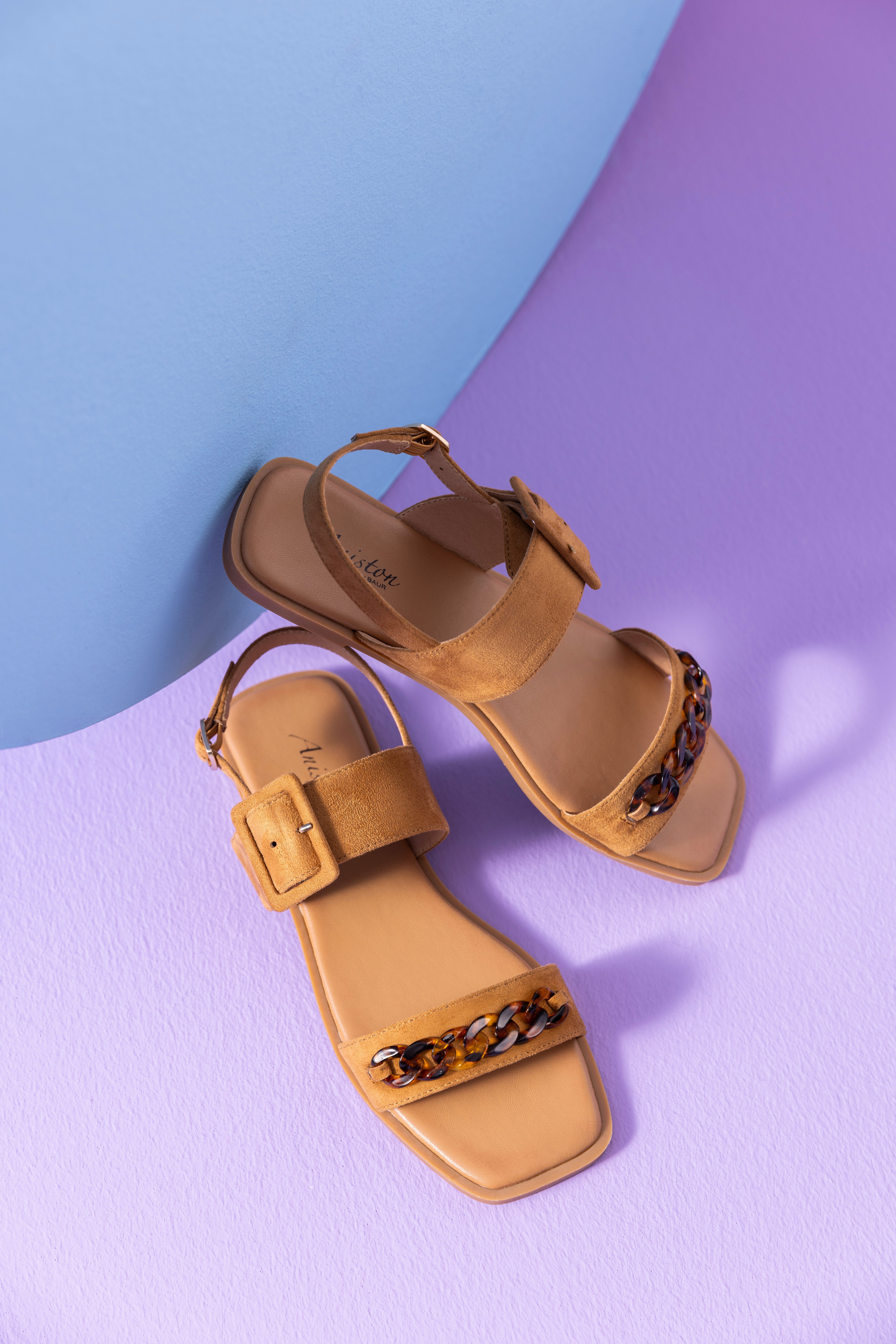 Aniston SHOES Riemchensandale, Sommerschuh, Sandalette, Zierkette günstig online kaufen