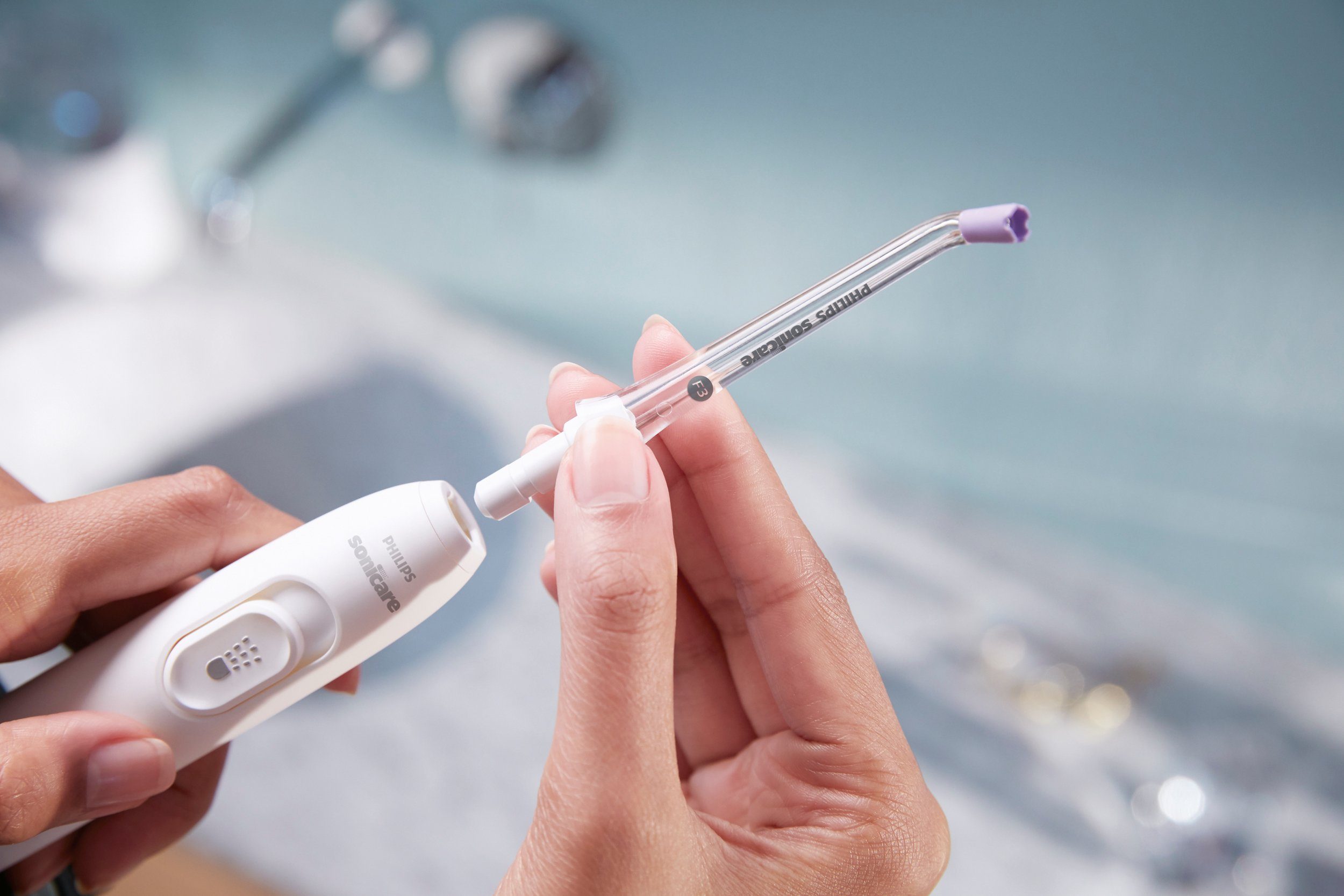 Philips Sonicare Mundduschen-Ersatzdüse F3 Quad Stream Aufsteckdüse HX3062/00, weiche Führung, kompatibel mit jeder Philips Sonicare Powerflosser