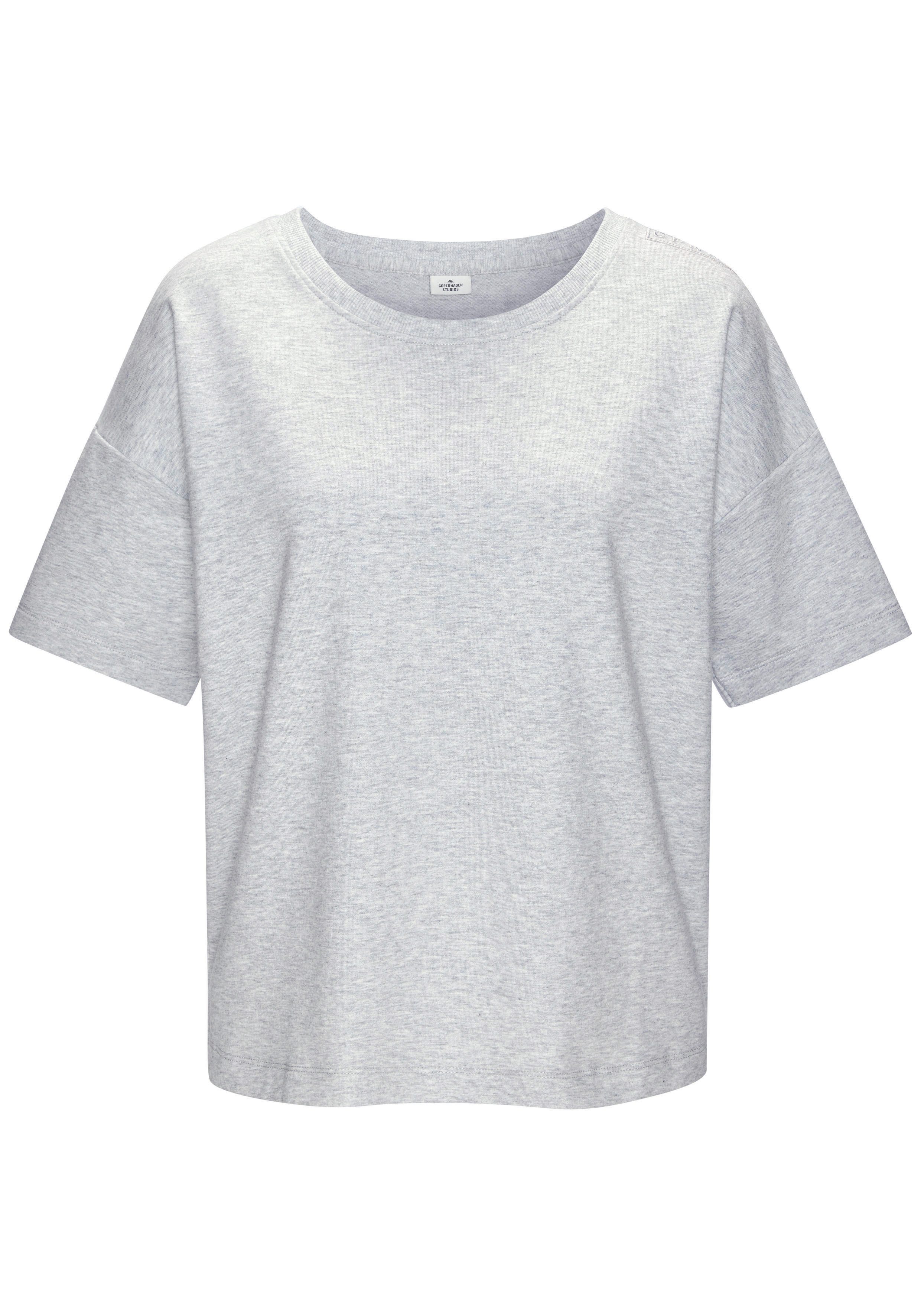 Copenhagen Studios T-Shirt aus hochwertiger Qualität. € 35,00
