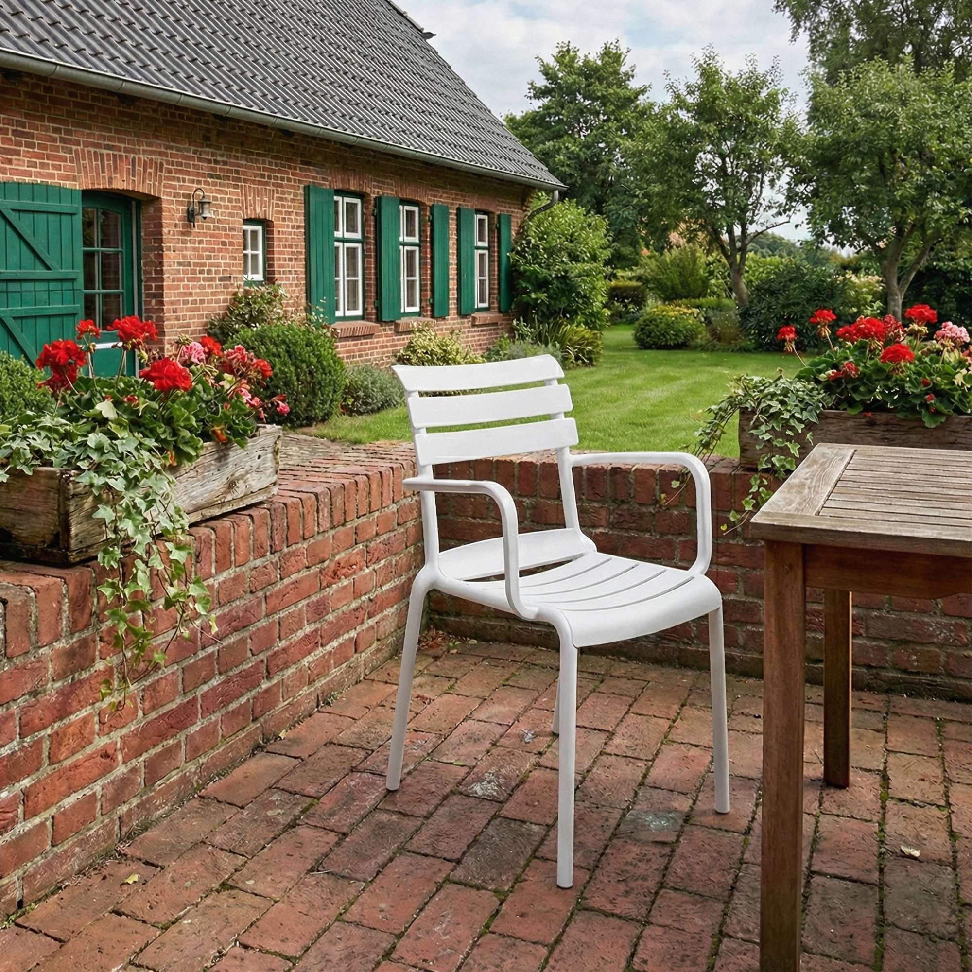 CLP Gartenstuhl Joliya (1er), wetterfest und UV-beständig, bis 150 kg