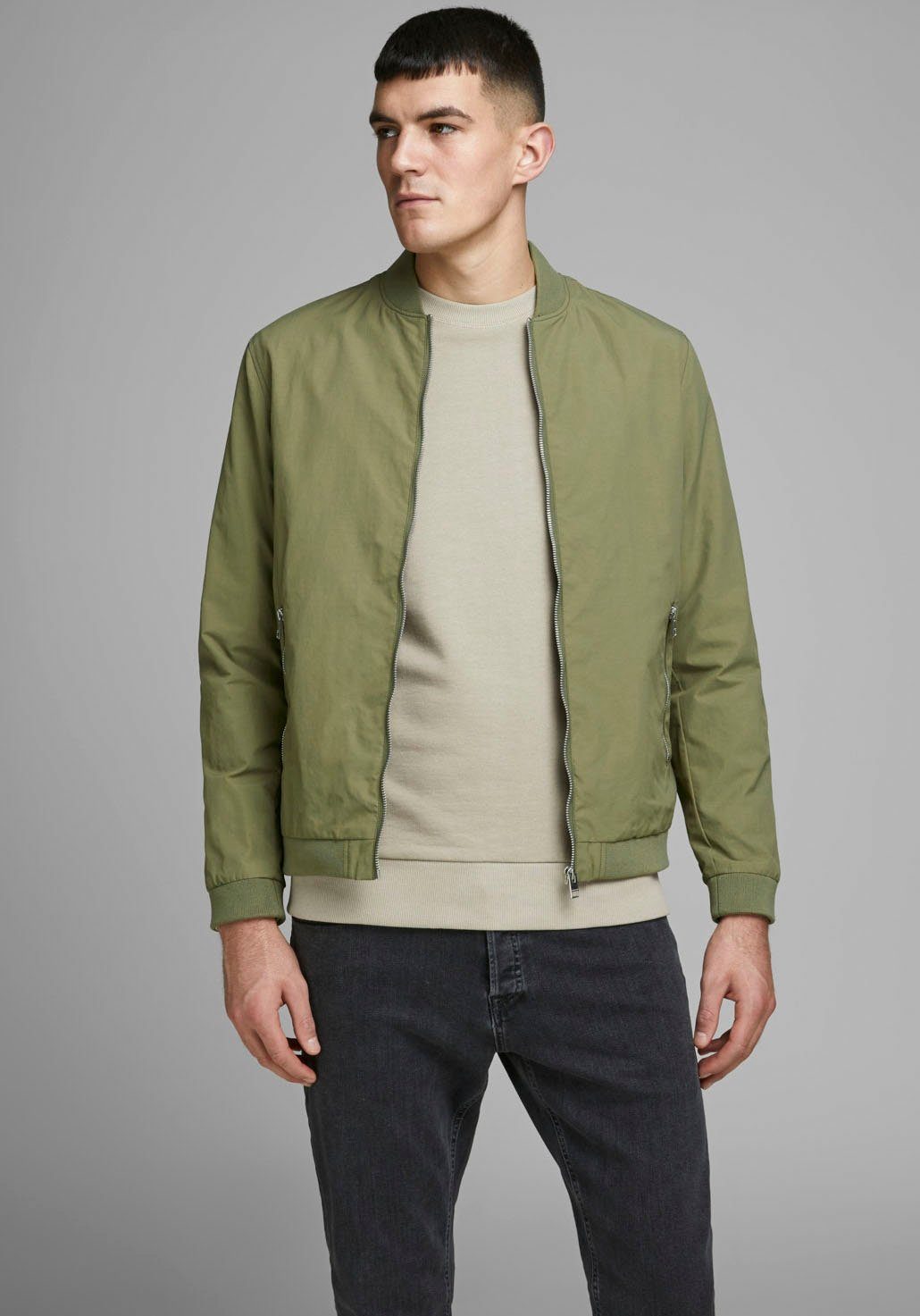 Jack & Jones Blouson JJERUSH mit Stehkragen und Reißverschlusstaschen unifa günstig online kaufen