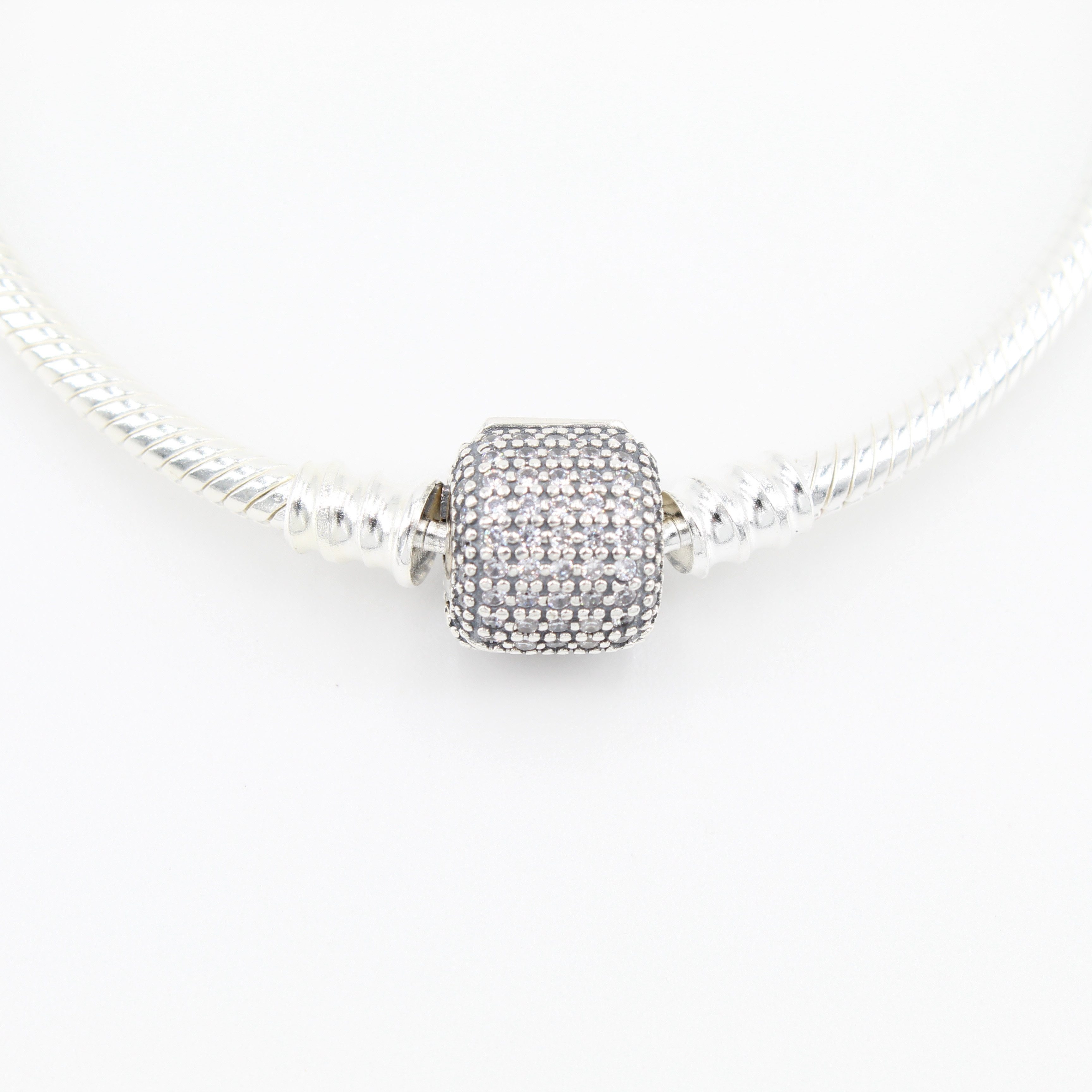 PANDACHARMS Charm-Armband mit Pavé Verschluss, aus 925er Sterling Silber, Länge 16-21cm