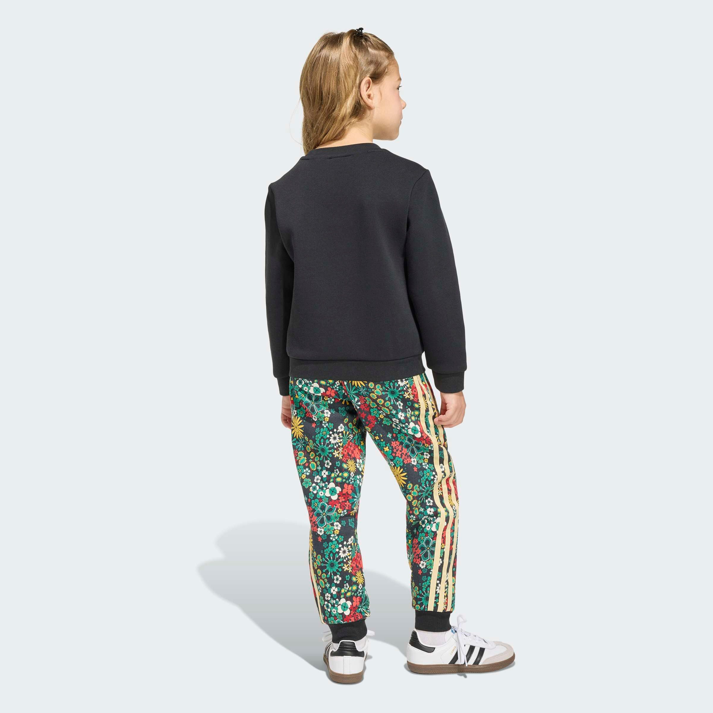 adidas Originals Trainingsanzug ADIDAS ORIGINALS X LIBERTY LONDON SET MIT RUNDHALSAUSSCHNITT (2-tlg)