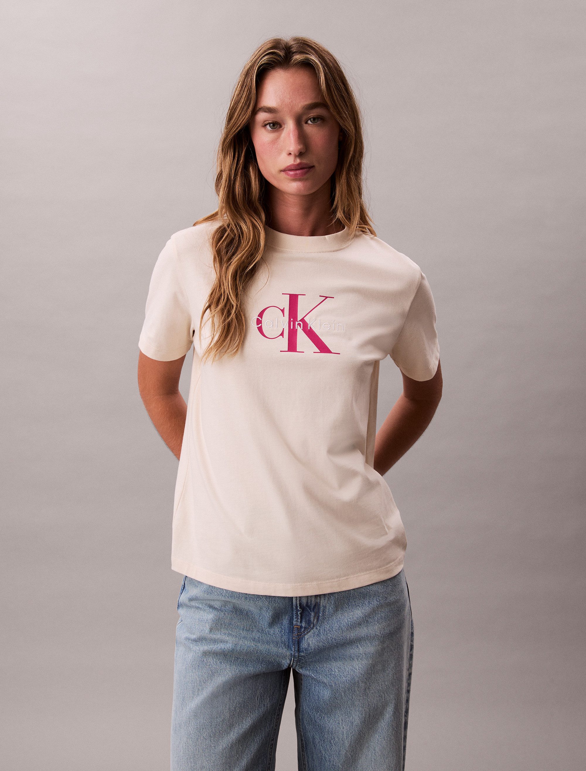 Calvin Klein Jeans T-Shirt HERO SS CLASSIC MONOLOGO CNECK T Rundhalsausschn günstig online kaufen