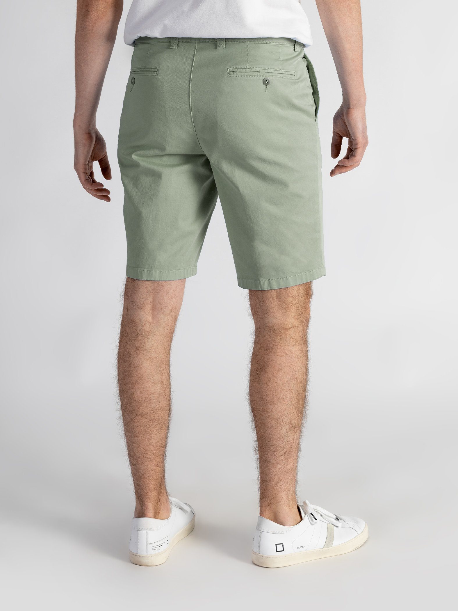 TwoMates Shorts Shorts hellgrün elastischem Farbauswahl, Bund, mit GOTS-zertifiziert
