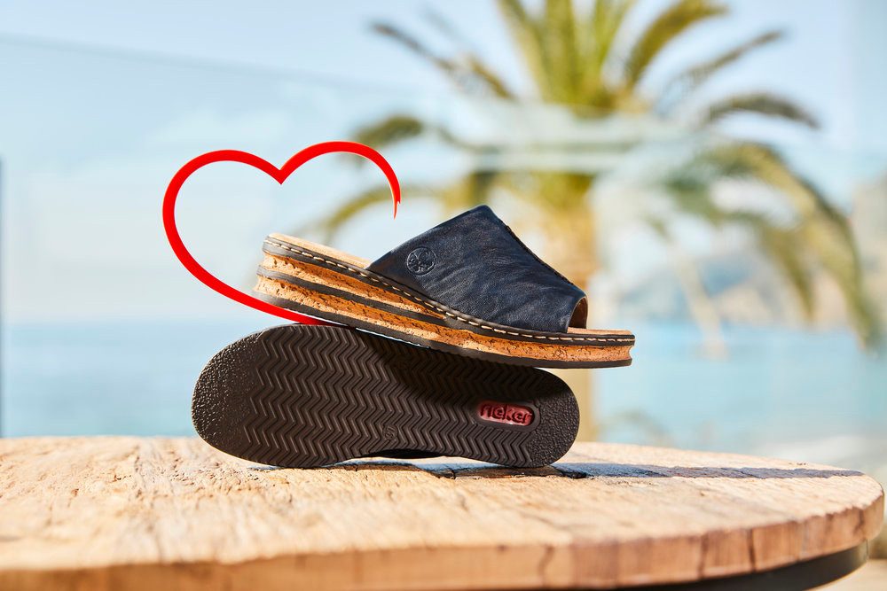 Rieker Pantolette Keilabsatz, Sommerschuh, modische Keilsohle