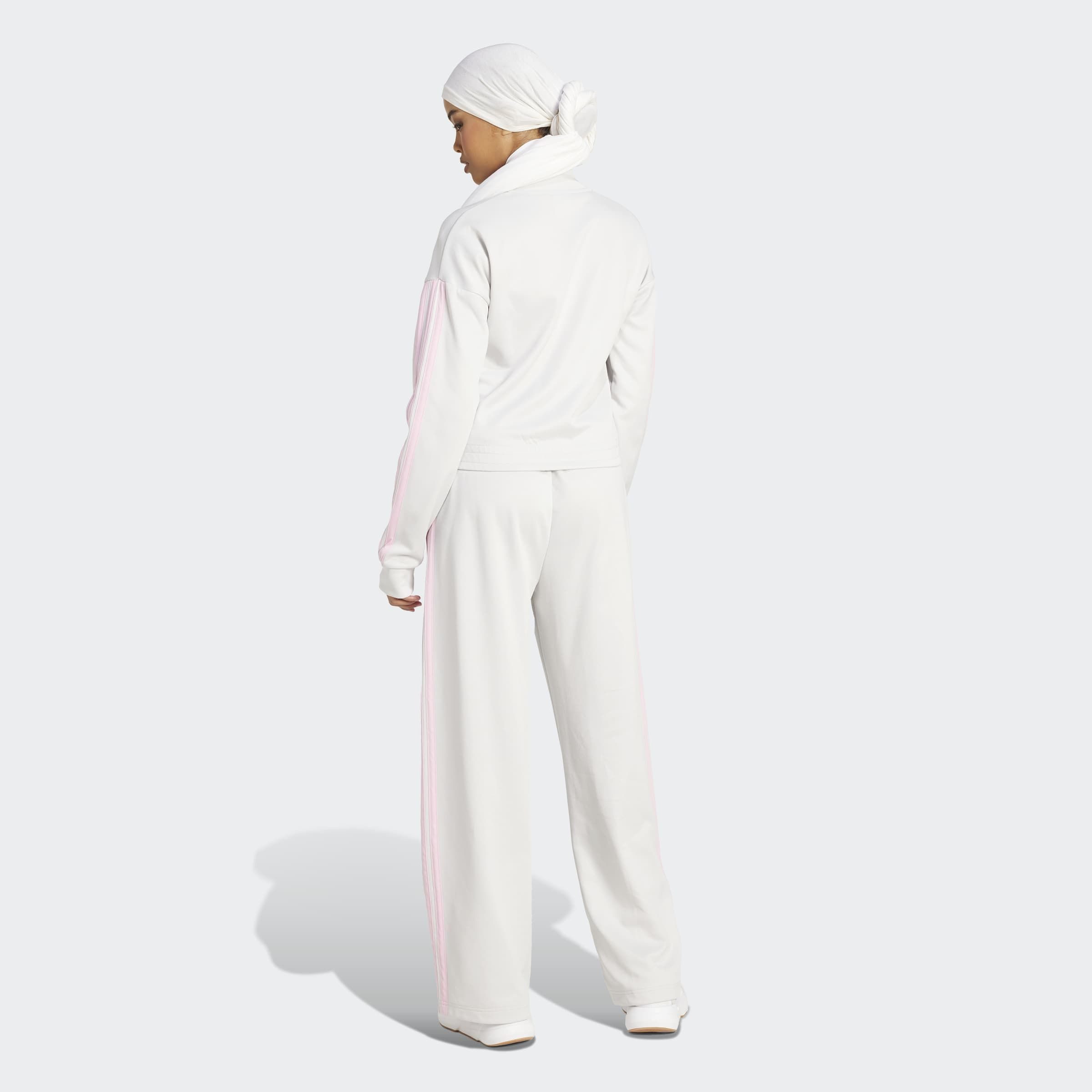 adidas Sportswear Trainingsanzug W TEAMSPORT TS (2-tlg), Jacke schmal geschnitten; Hose regulär geschnitten, hoher Bund