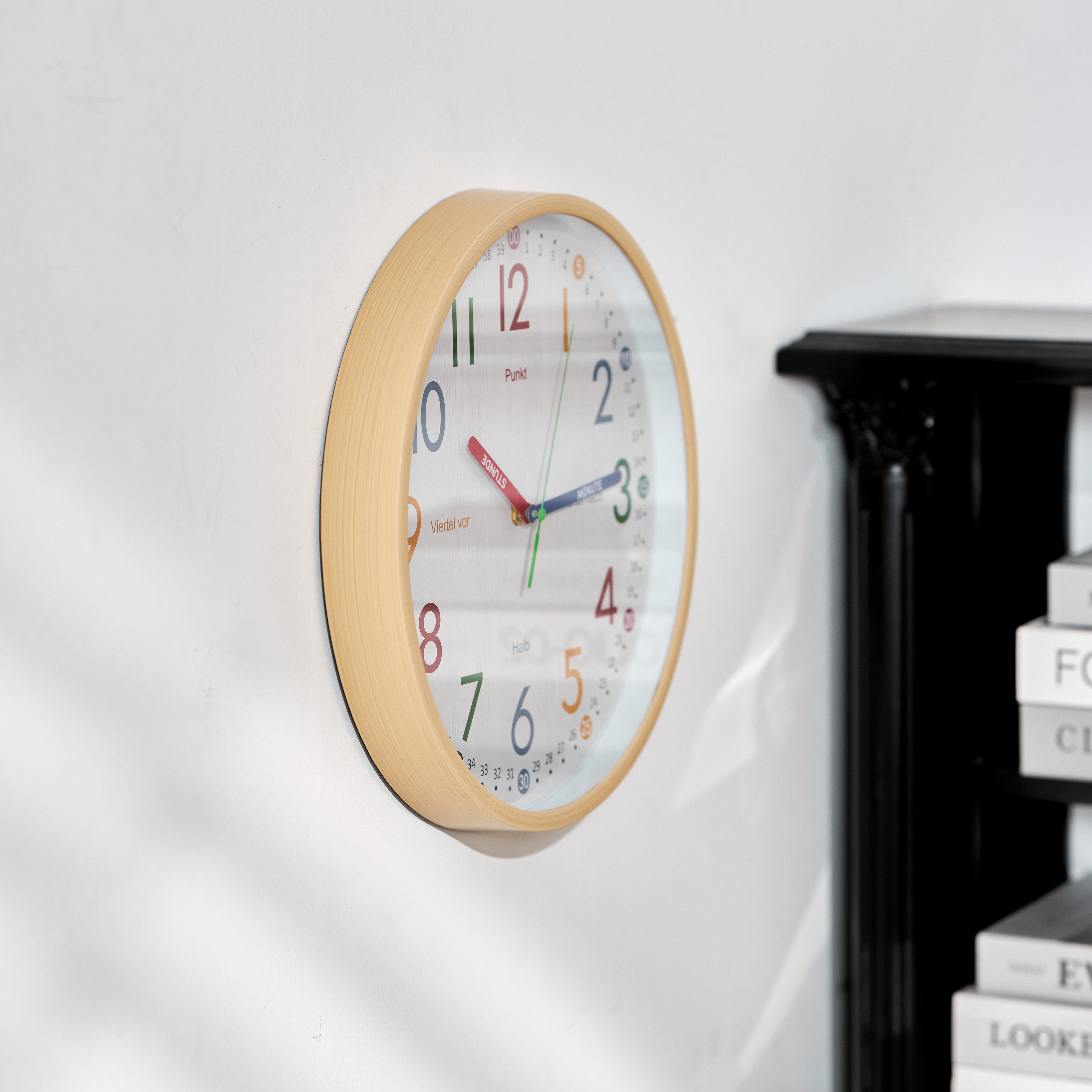 K&L Wall Art Wanduhr Holzoptik lautlose Kinder Wanduhr ohne tickgeräusche (Kinderlernuhr ohne Tickgeräusche)