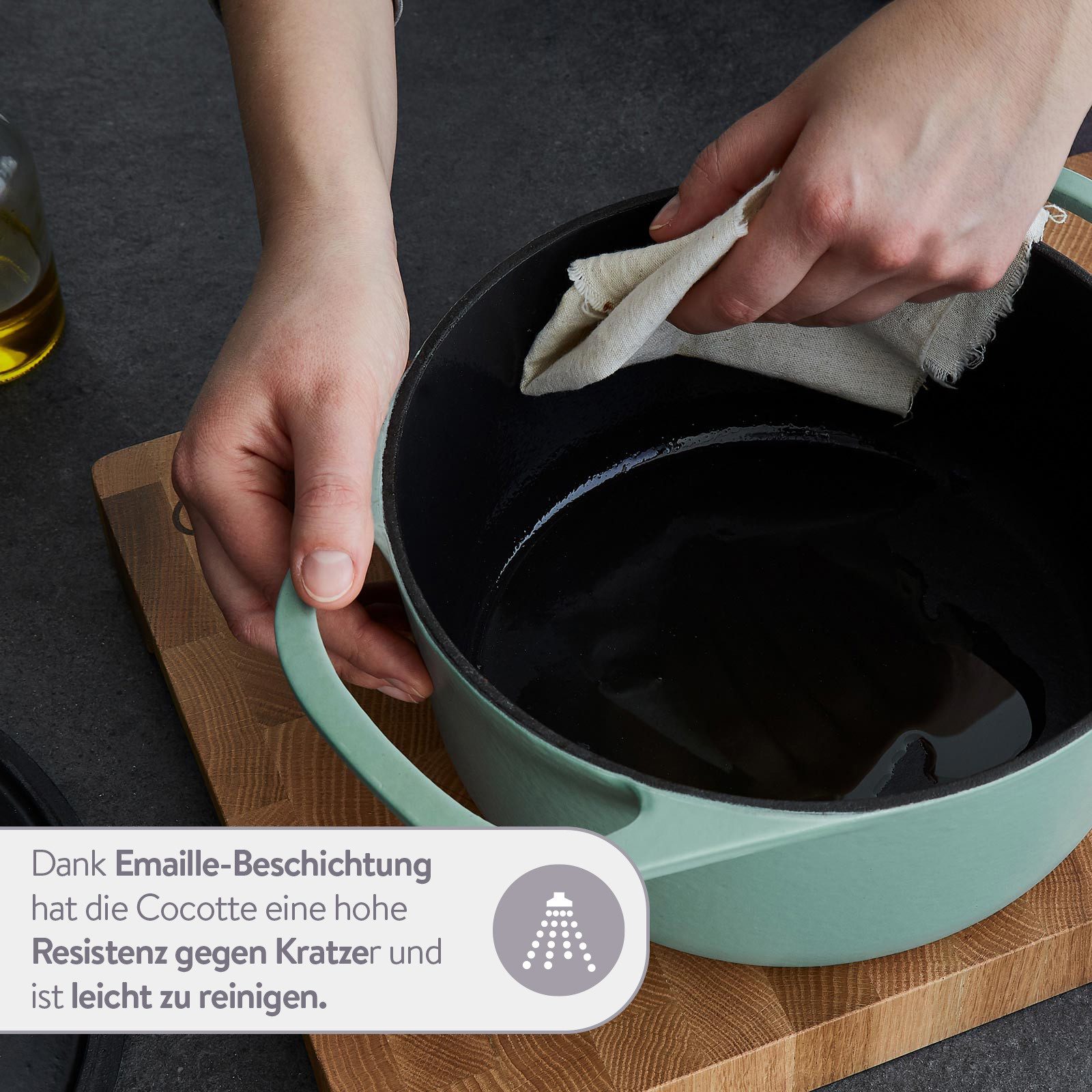 Springlane Bräter Cocotte Mint mit Deckel, Gusseisen, 4 L, Ø 24cm, Rund, Gusseisen emailliert, Edelstahl, Ideale Feuchtigkeitsverteilung durch Tropfenstruktur