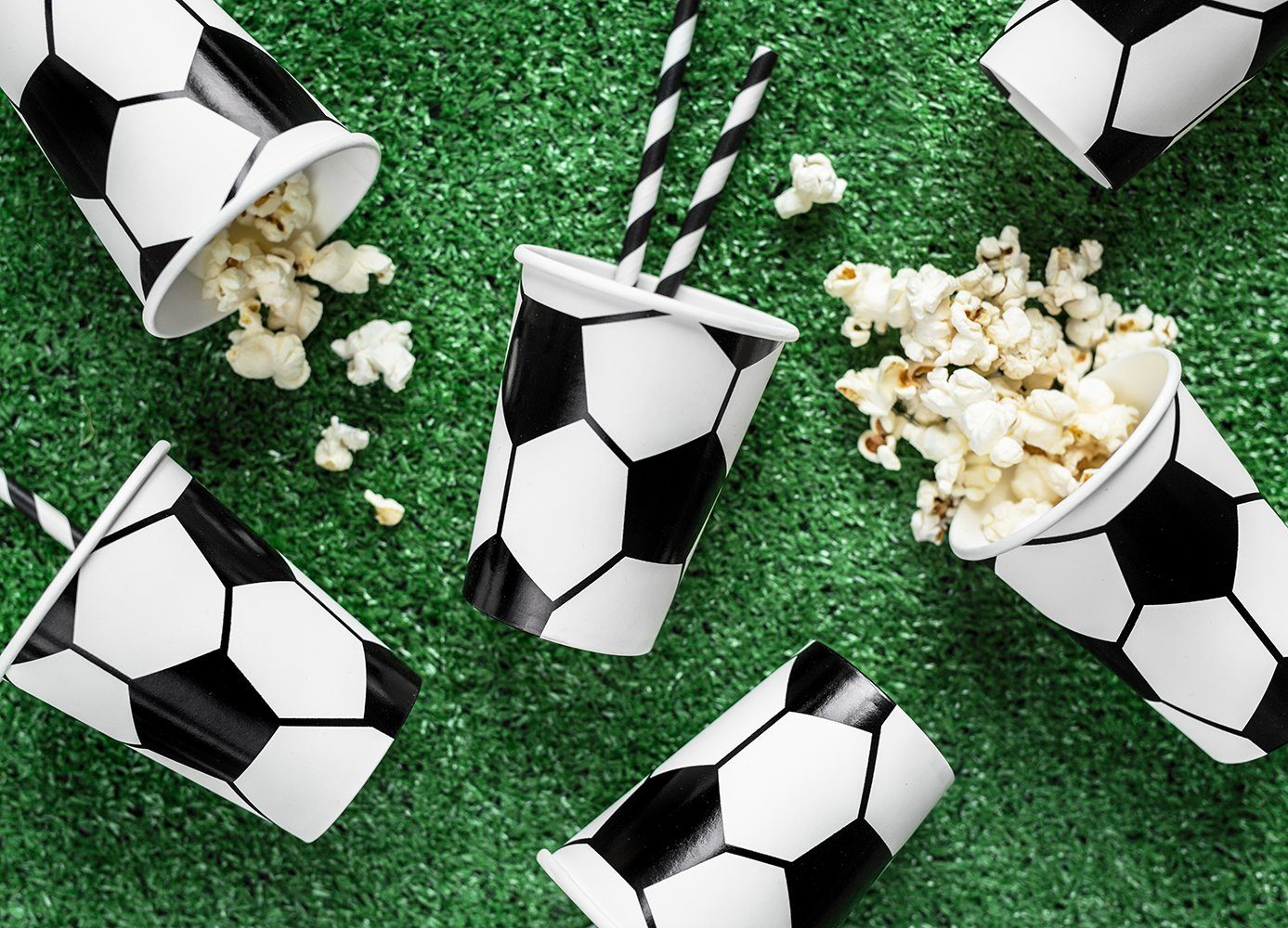 partydeco Einwegbecher, Papier, Pappbecher Fußball 220ml schwarz weiß 6er Set