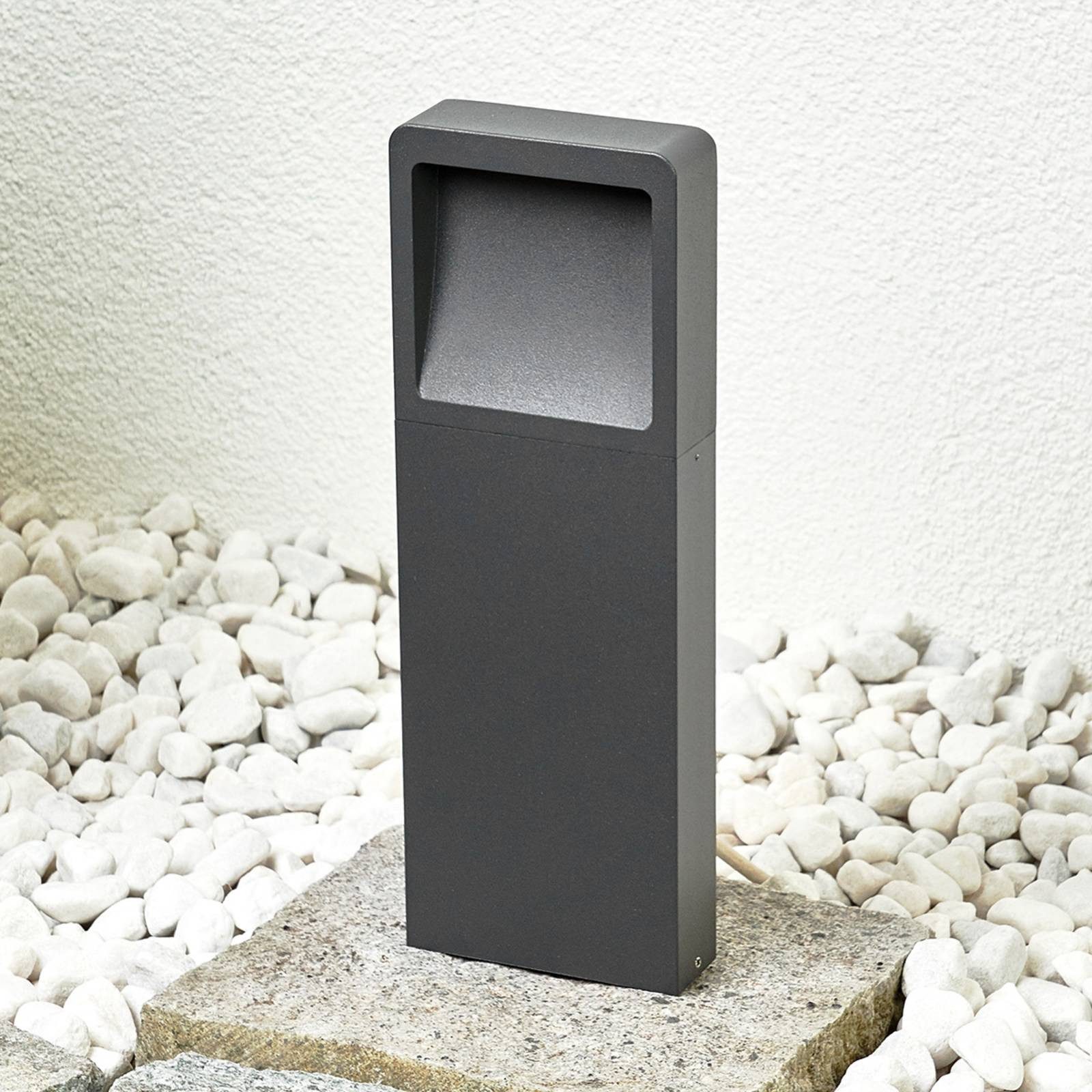Lucande Außen-Stehlampe Leya, 1 x 6 W LED, warmweiß