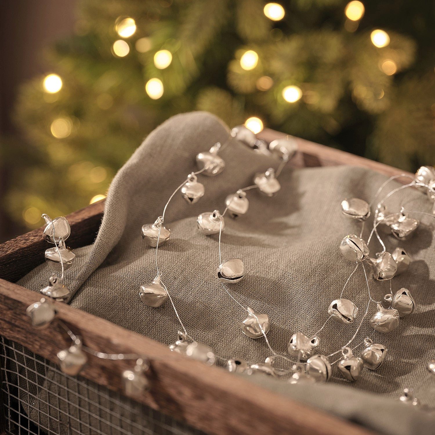 Lights4fun Girlanden Silberne Weihnachtsglocken-Girlande