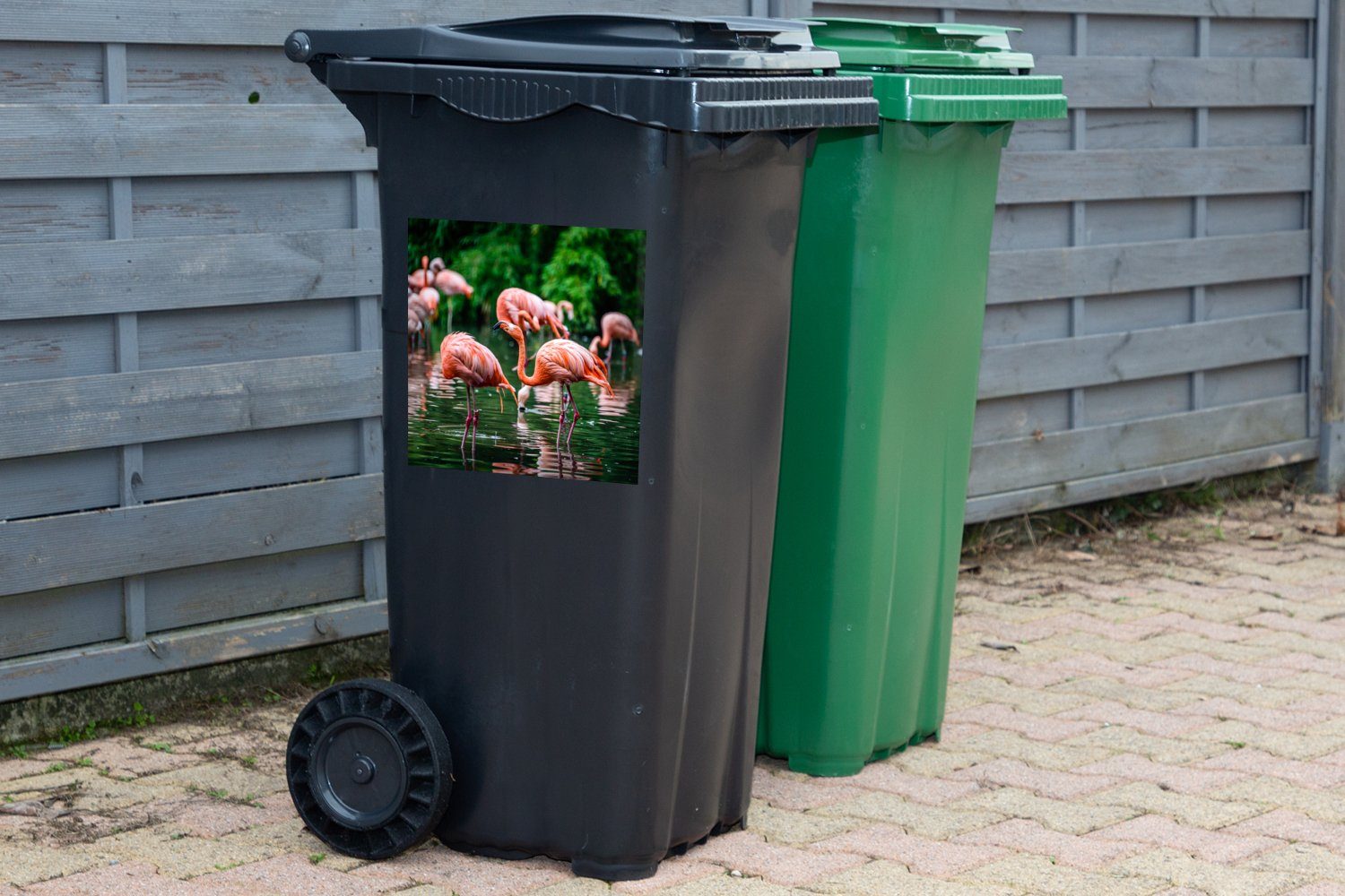 Flamingo Vogel - Tropisch Mülleimer-aufkleber, MuchoWow St), Container, Wasser - - (1 Abfalbehälter - Rosa Mülltonne, Sticker, Wandsticker