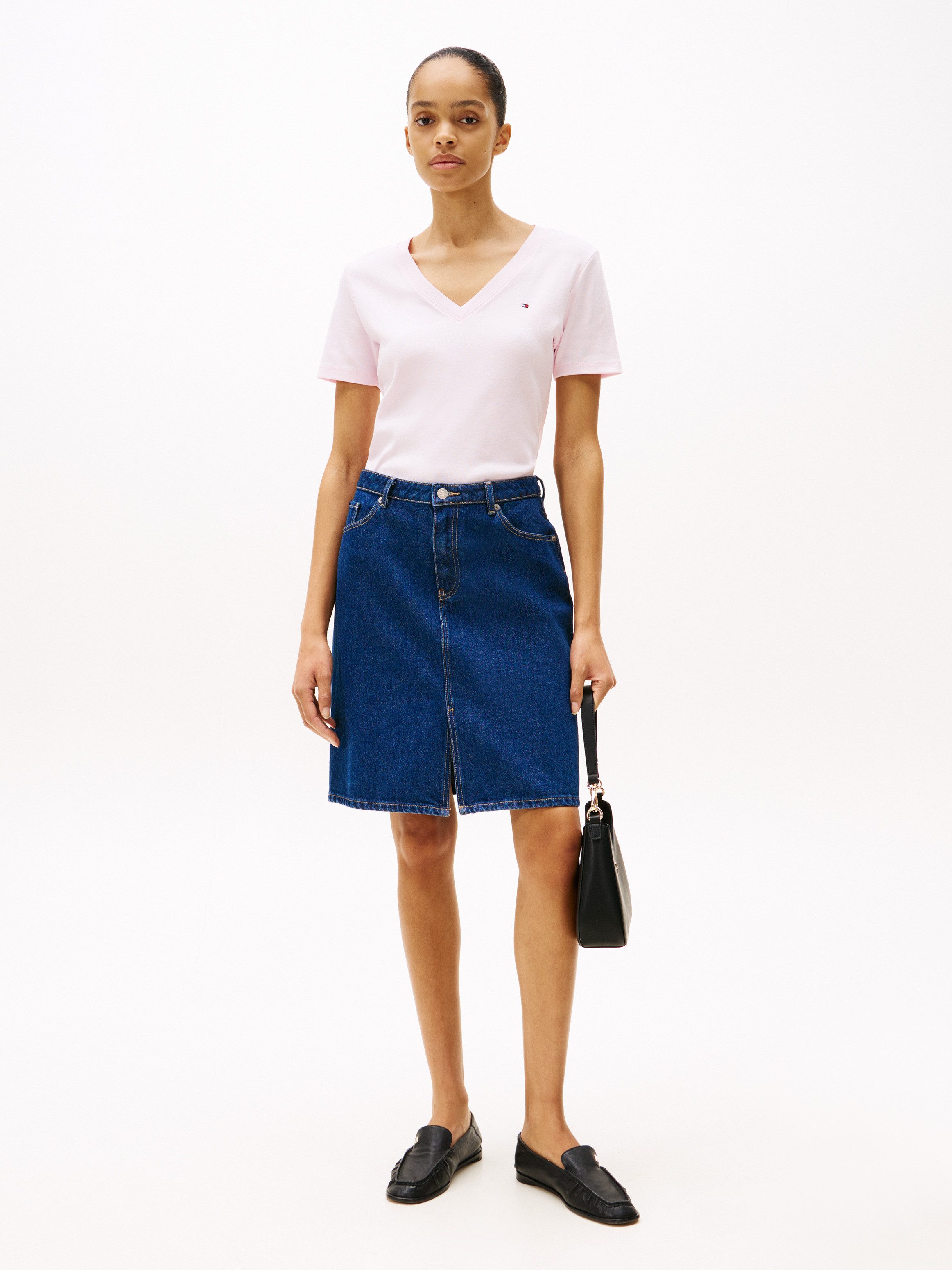 Tommy Hilfiger T-Shirt SLIM CODY V-NK SS mit V-Ausschnitt und Streifen Baumwolle, slim fit