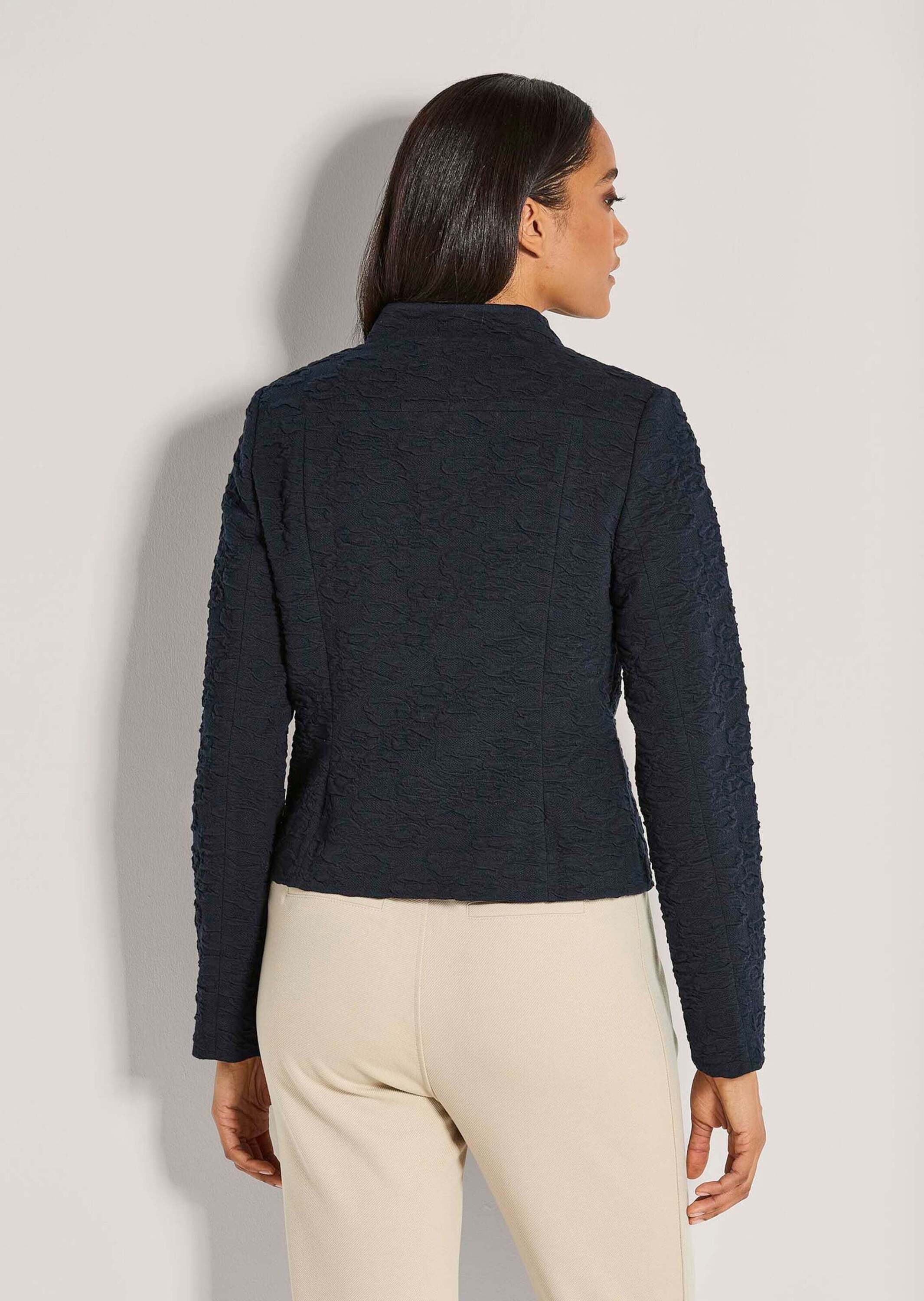 MADELEINE Kurzblazer Moderner Businessblazer mit Leo-Muster Langarmblazer mit trendigem Stehkragen und Hakenverschlüssen – Bild 2 von 5