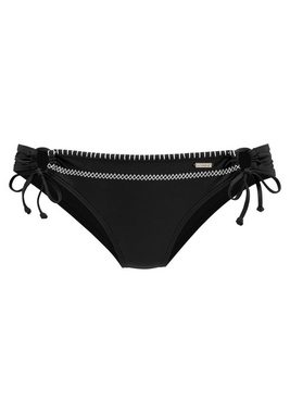 Sunseeker Bikini-Hose »Dainty« mit Häkelkante und seitlichen Bindebändern